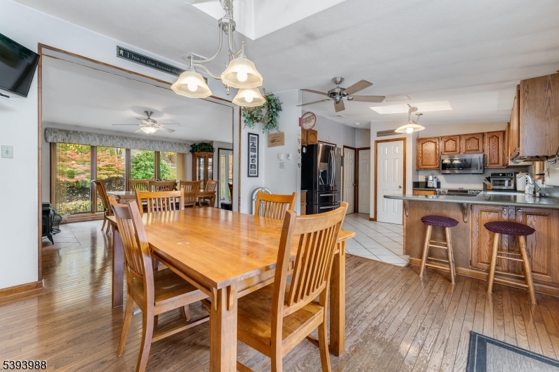 Newton, New Jersey, 07860, United States, 3 Bedrooms Bedrooms, ,3 BathroomsBathrooms,Residential,For Sale,1980842