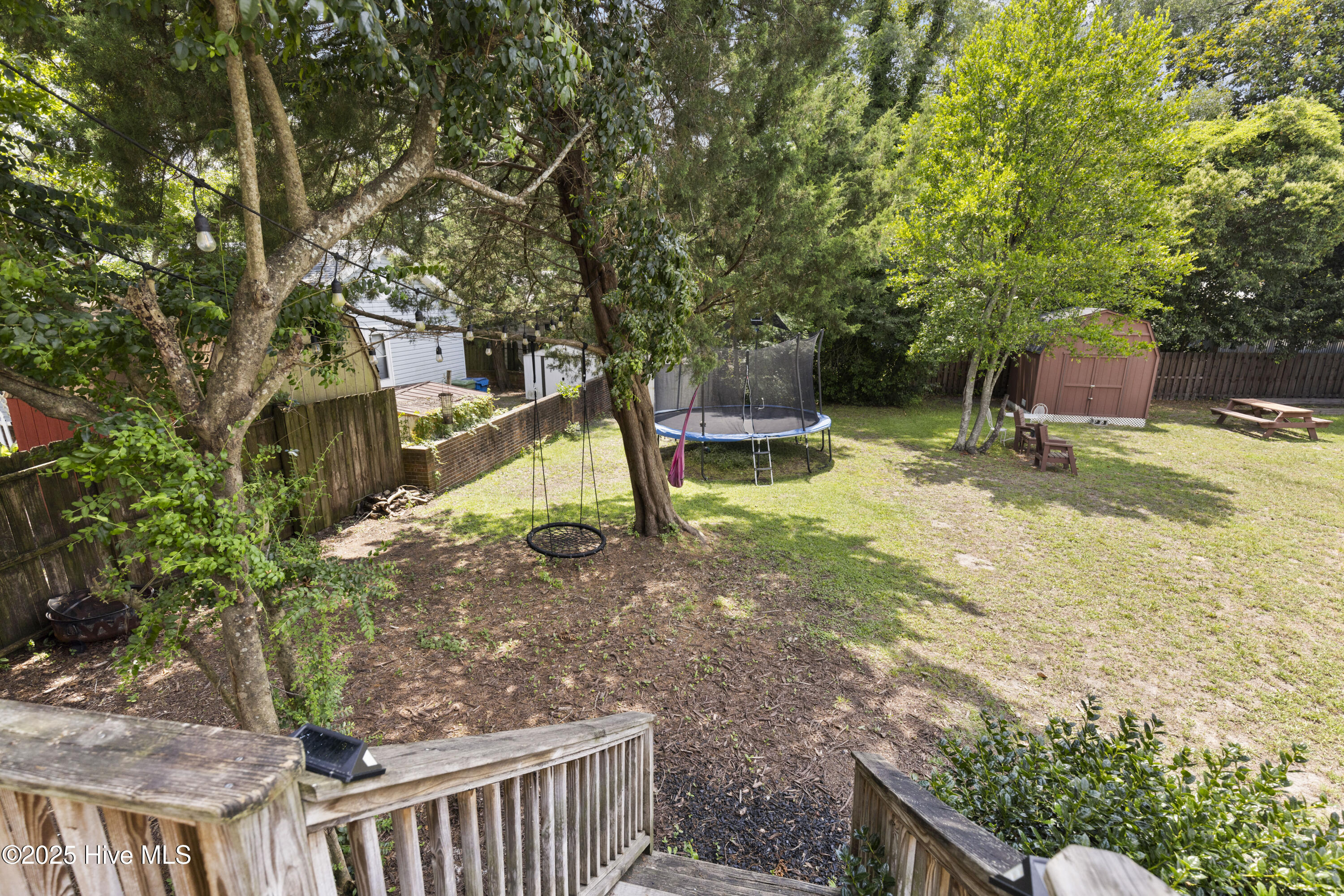 Wilmington, North Carolina, 28401, United States, 4 Bedrooms Bedrooms, ,3 BathroomsBathrooms,Residential,For Sale,1882857