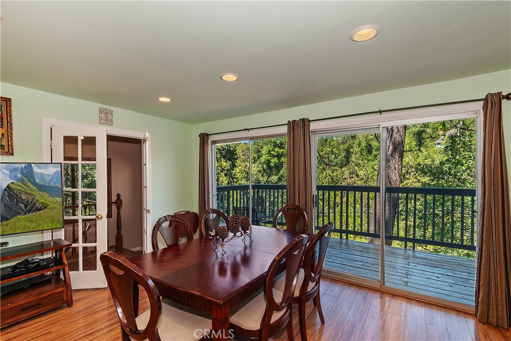 Lake Arrowhead, California, 92352, United States, 4 Bedrooms Bedrooms, ,2 BathroomsBathrooms,Residential,For Sale,1955780