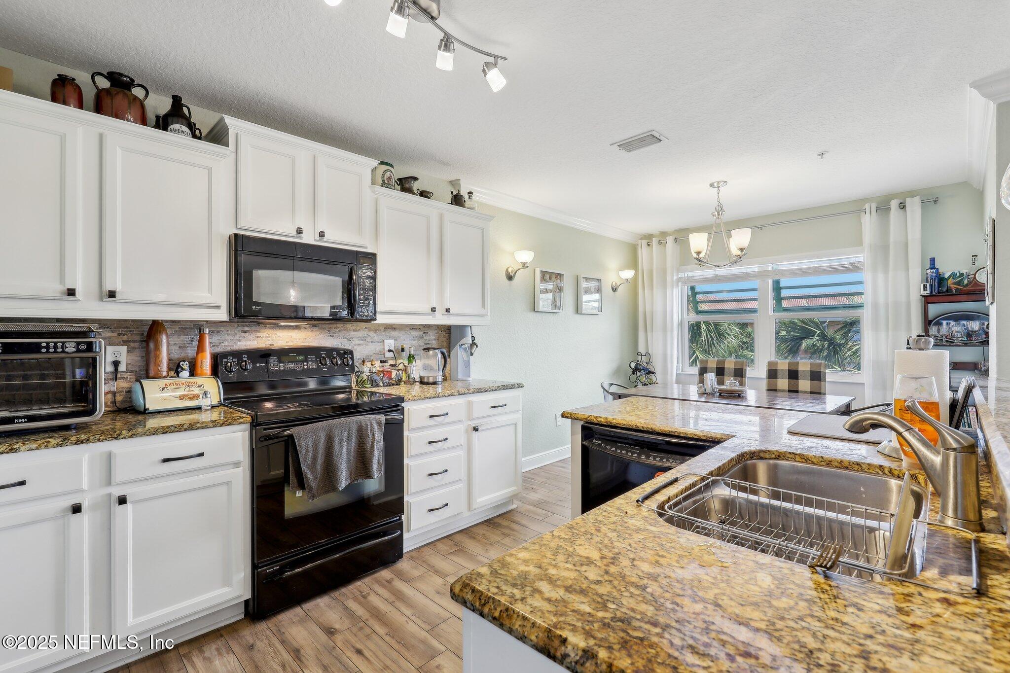 Jacksonville Beach, Florida, 32250, United States, 3 Bedrooms Bedrooms, ,2 BathroomsBathrooms,Residential,For Sale,1924943