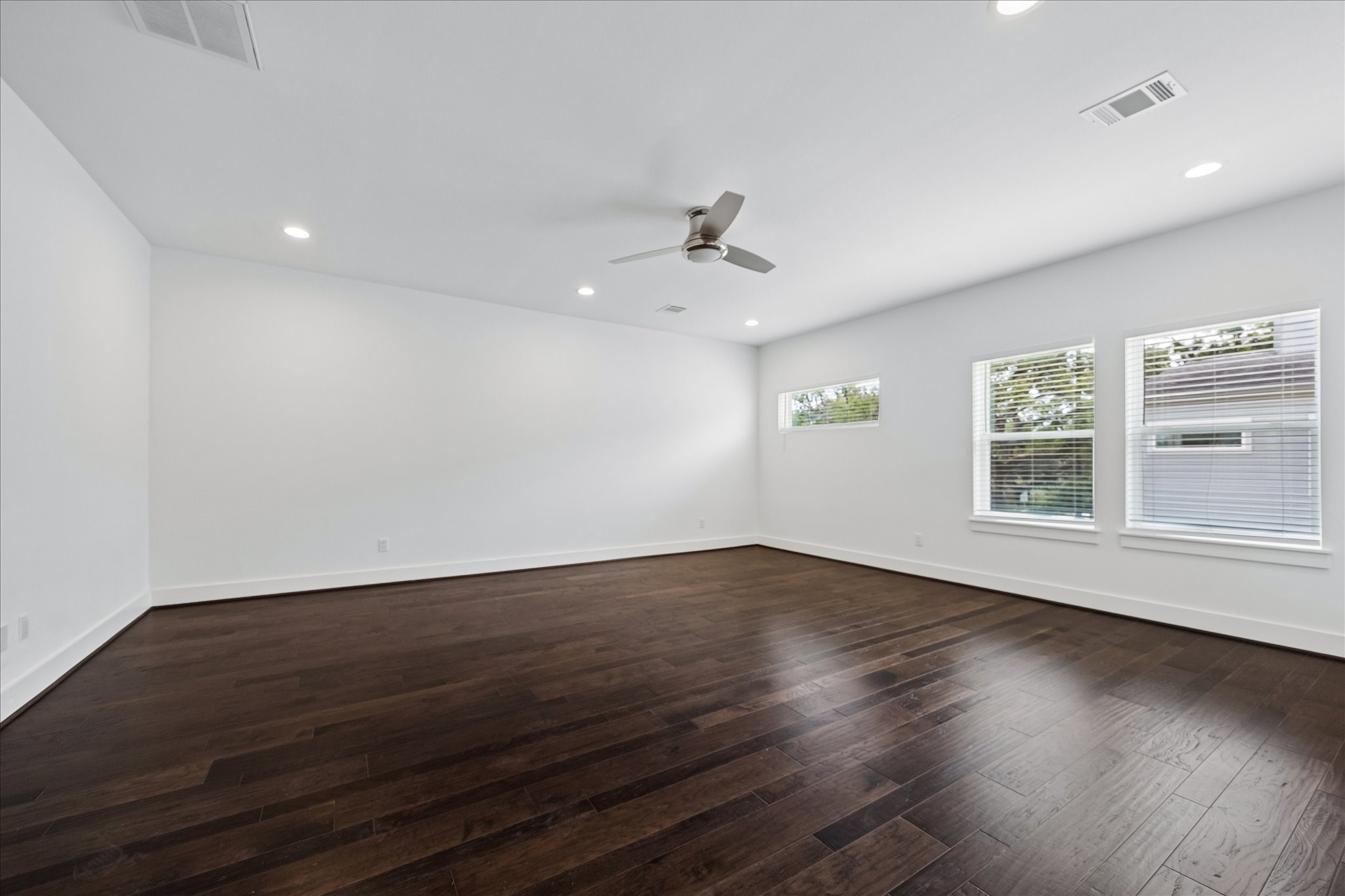  7702 Jacquelyn Oaks Road - 物件實景