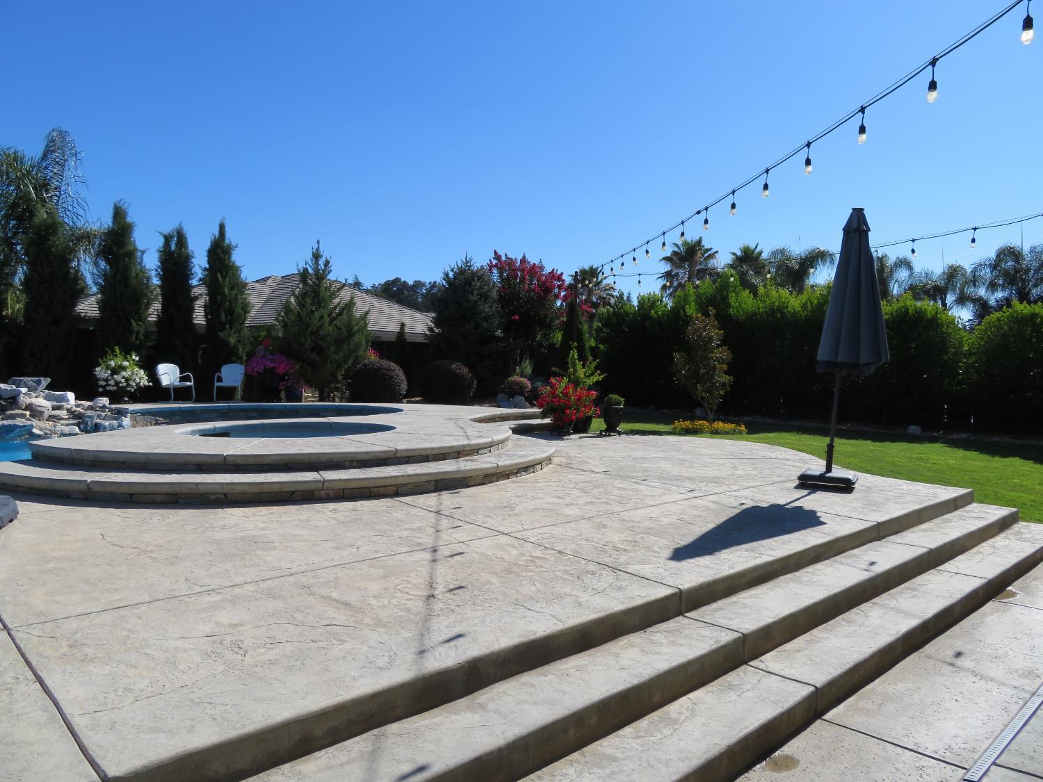 Oakdale, California, 95361, United States, 3 Bedrooms Bedrooms, ,4 BathroomsBathrooms,Residential,For Sale,1905843