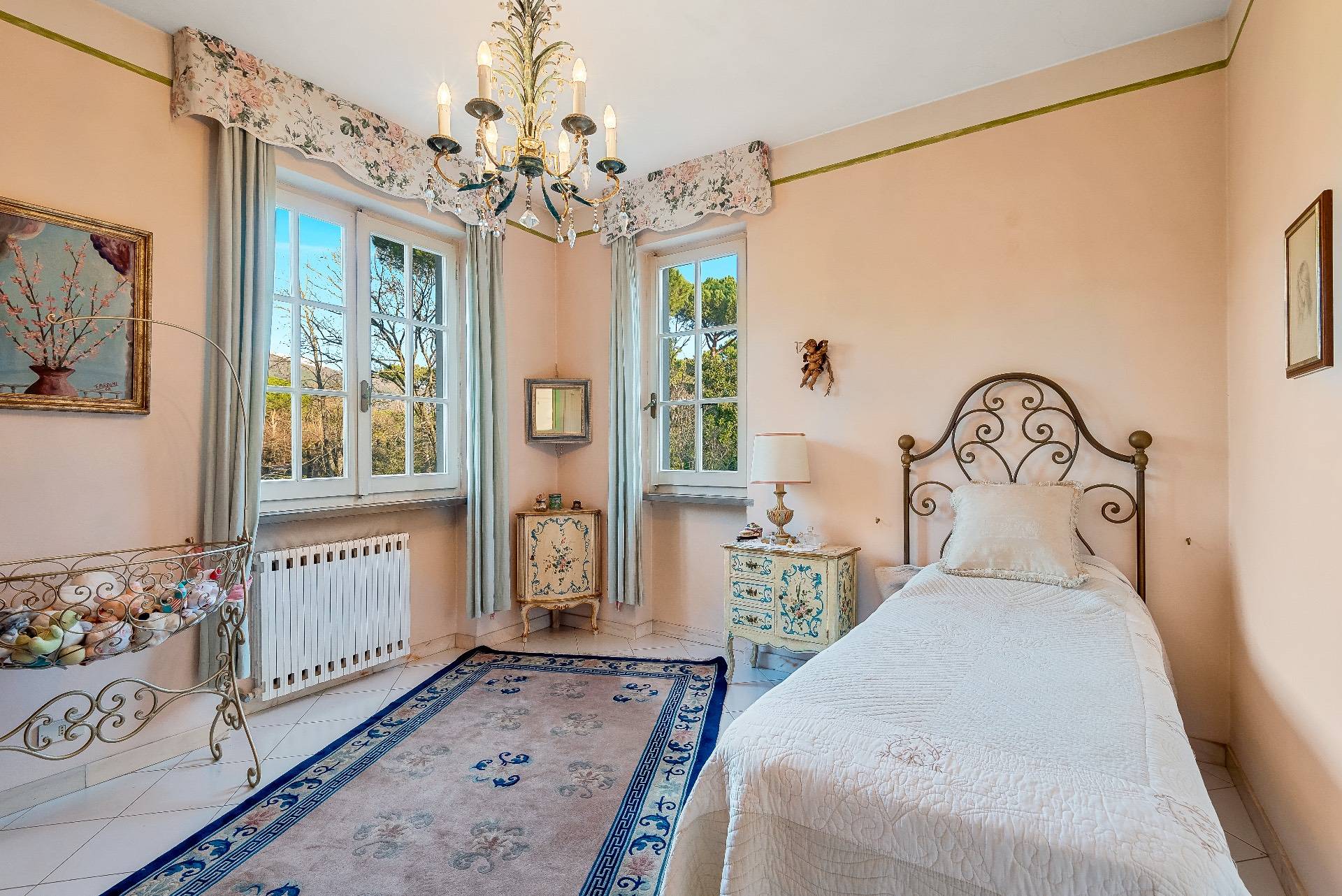 Massa, Massa-Carrara, 54100, IT, 4 Bedrooms Bedrooms, ,4 BathroomsBathrooms,Residential,For Sale,1688477