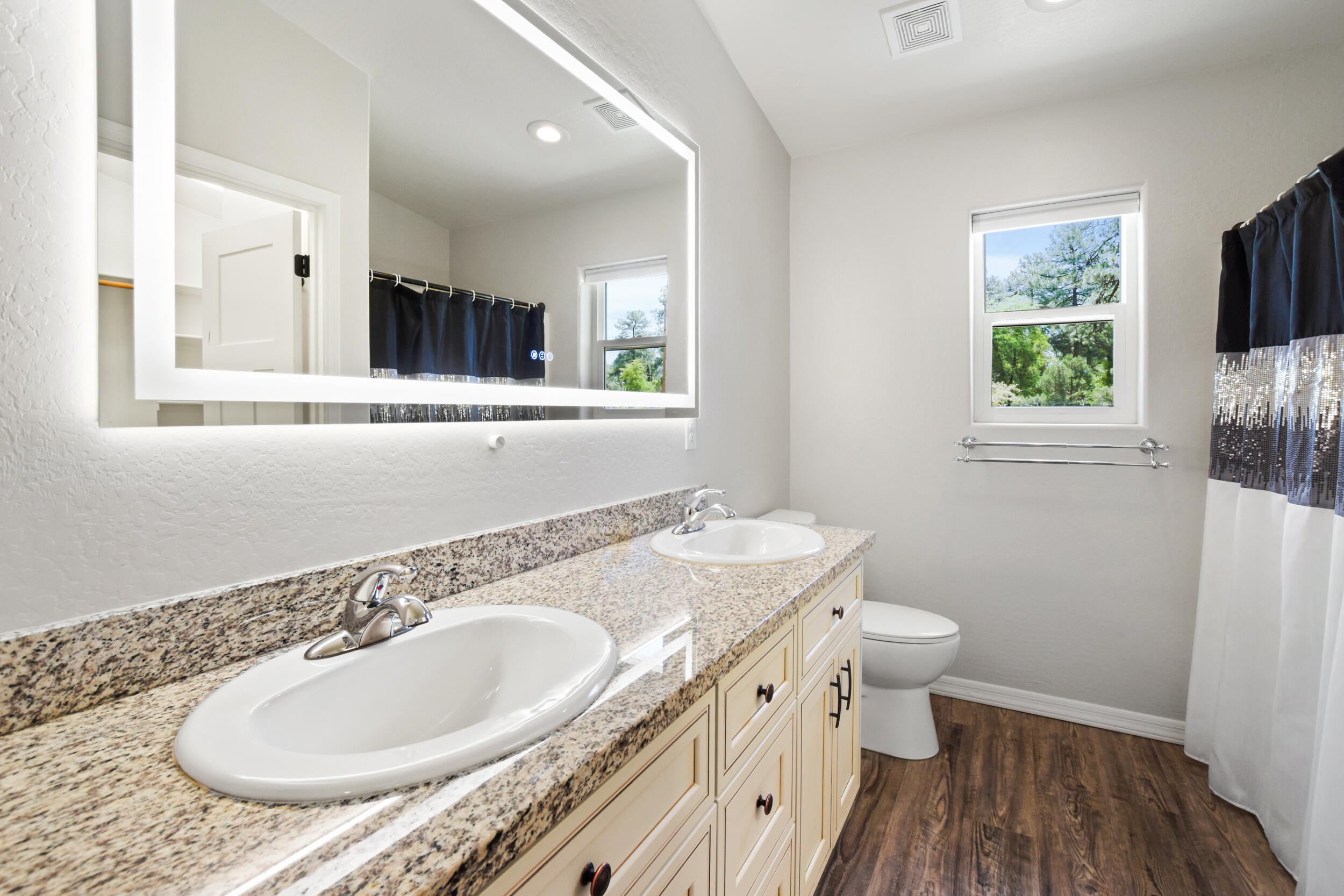 Payson, Arizona, 85541, United States, 4 Bedrooms Bedrooms, ,3 BathroomsBathrooms,Residential,For Sale,1821332