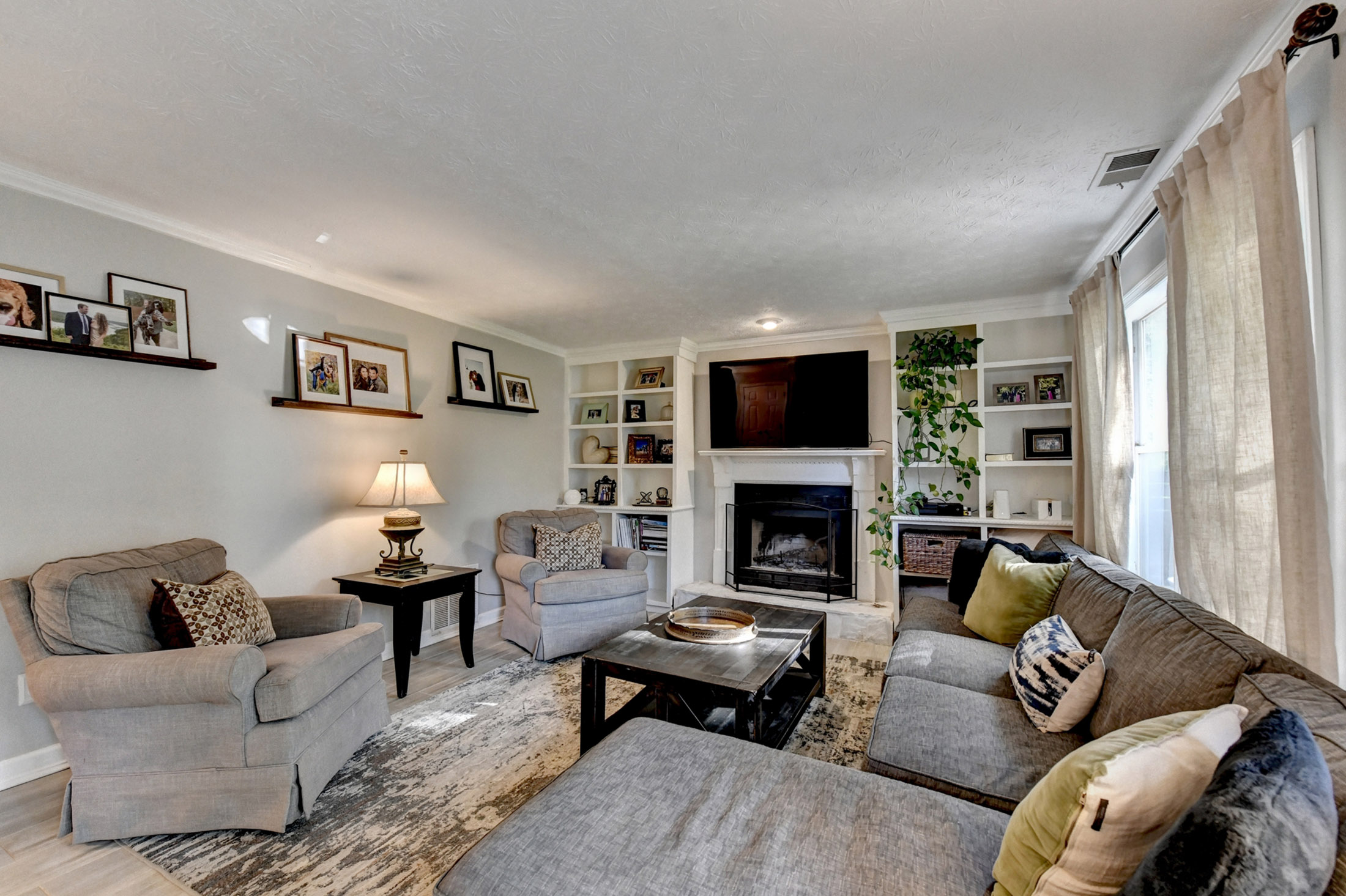  Welcome to this Renovated Home in Keheley Bend - 物件實景