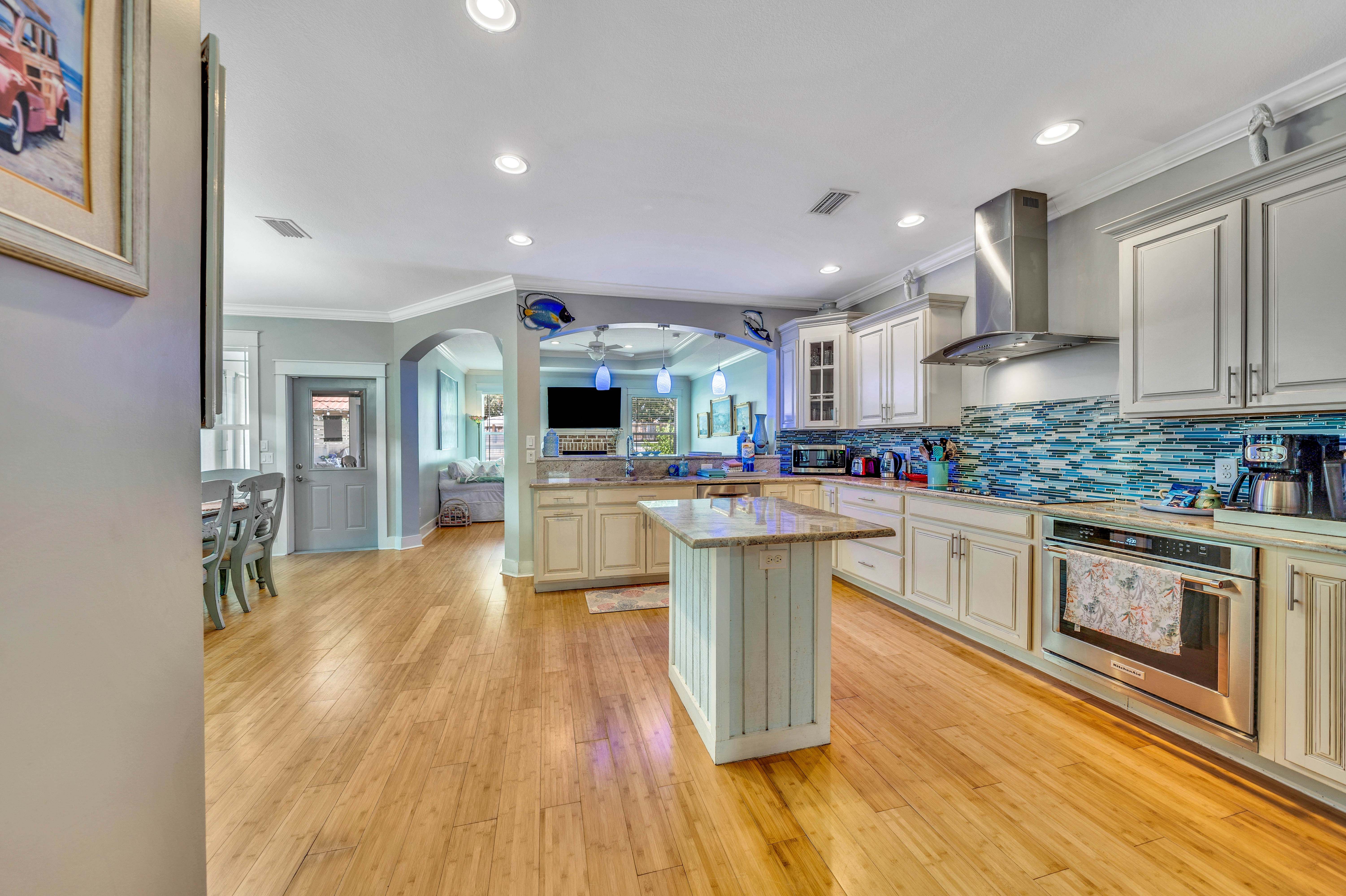  Timeless Coastal Retreat in Coveted Laguna Beach - 物件實景