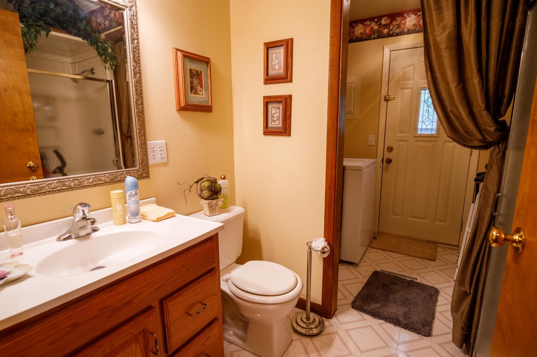 Hackensack, Minnesota, 56452, United States, 4 Bedrooms Bedrooms, ,1 BathroomBathrooms,Residential,For Sale,1918645