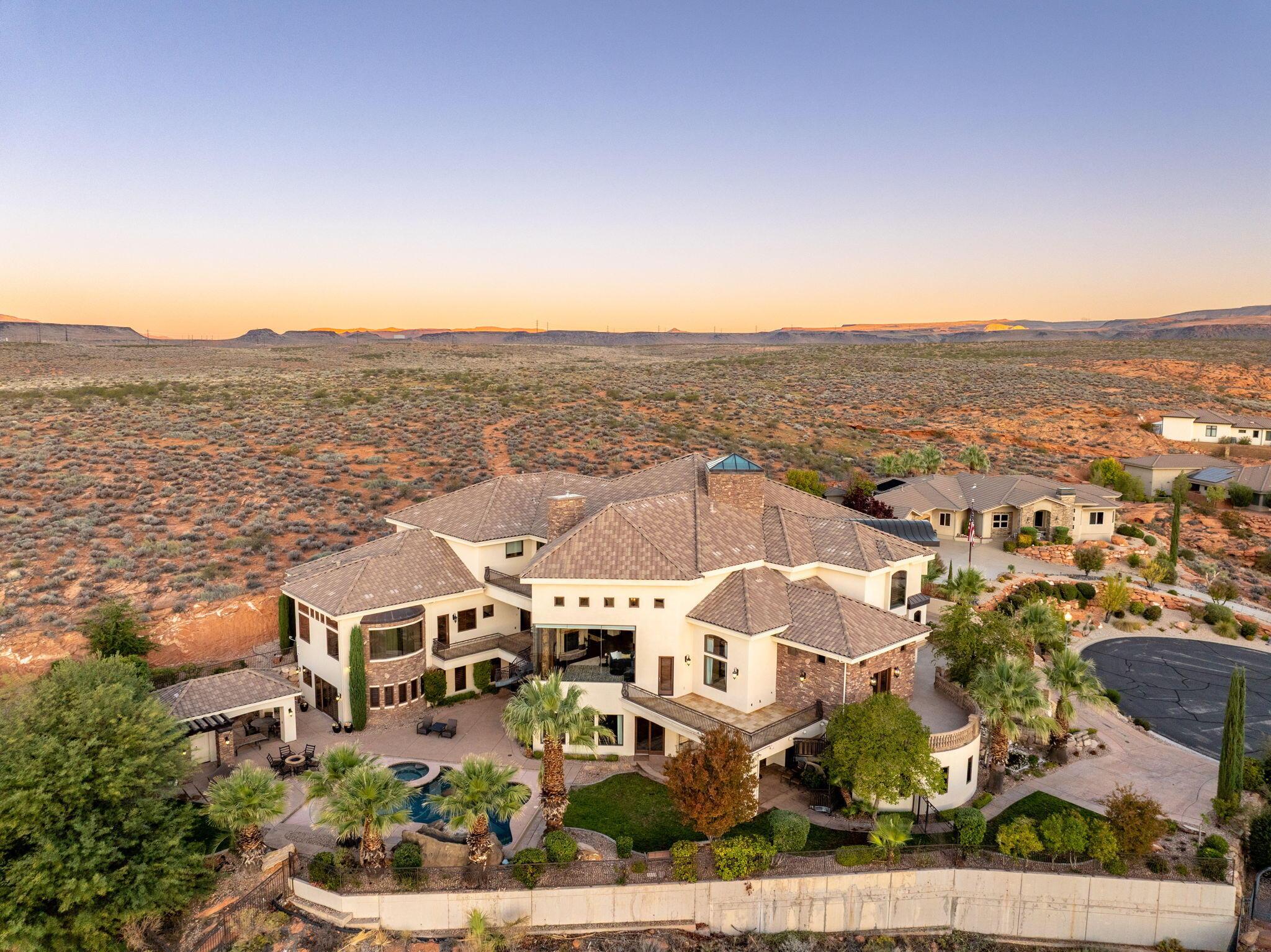 Washington, Utah, 84780, United States, 8 Bedrooms Bedrooms, ,9 BathroomsBathrooms,Residential,For Sale,1988893