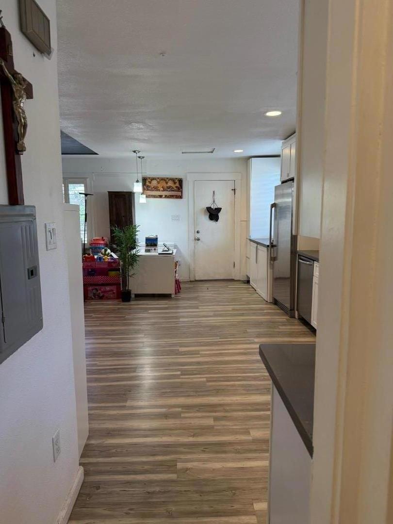 Hayward, California, 94541, United States, 2 Bedrooms Bedrooms, ,1 BathroomBathrooms,Residential,For Sale,1944993