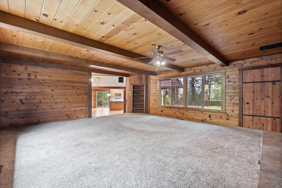 Grass Valley, California, 95945, United States, 3 Bedrooms Bedrooms, ,2 BathroomsBathrooms,Residential,For Sale,1974431