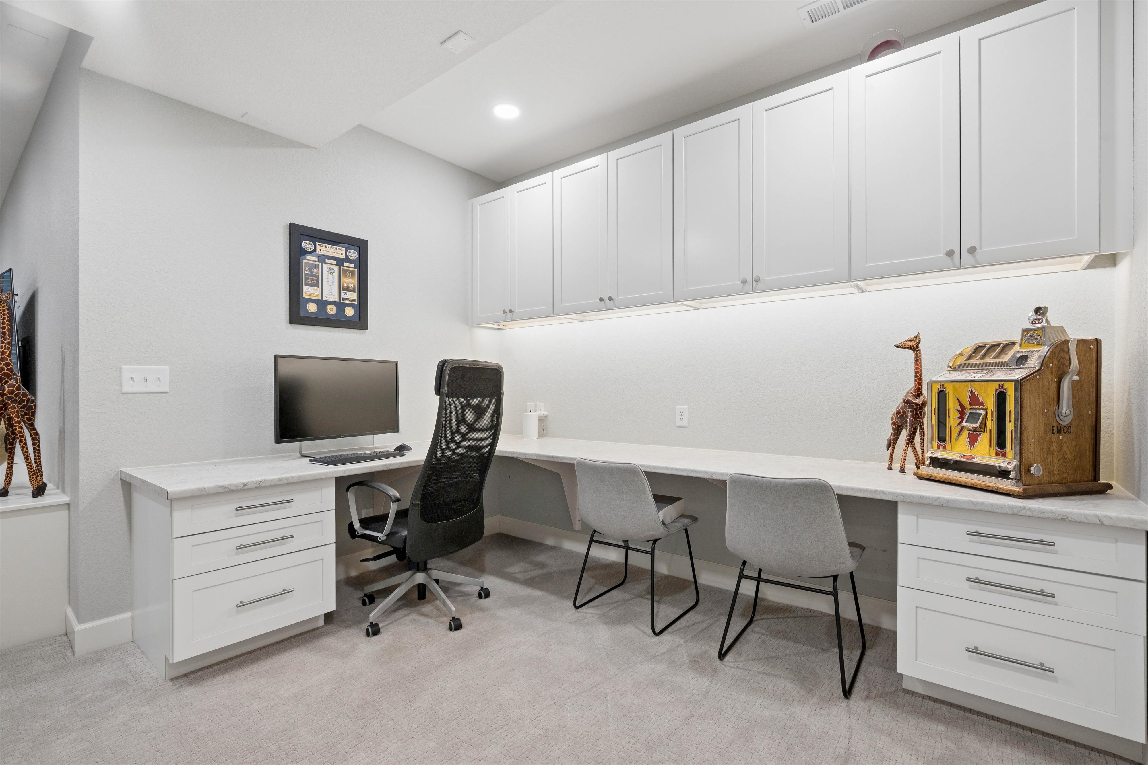  Thoughtfully upgraded home offers modern living - 物件實景
