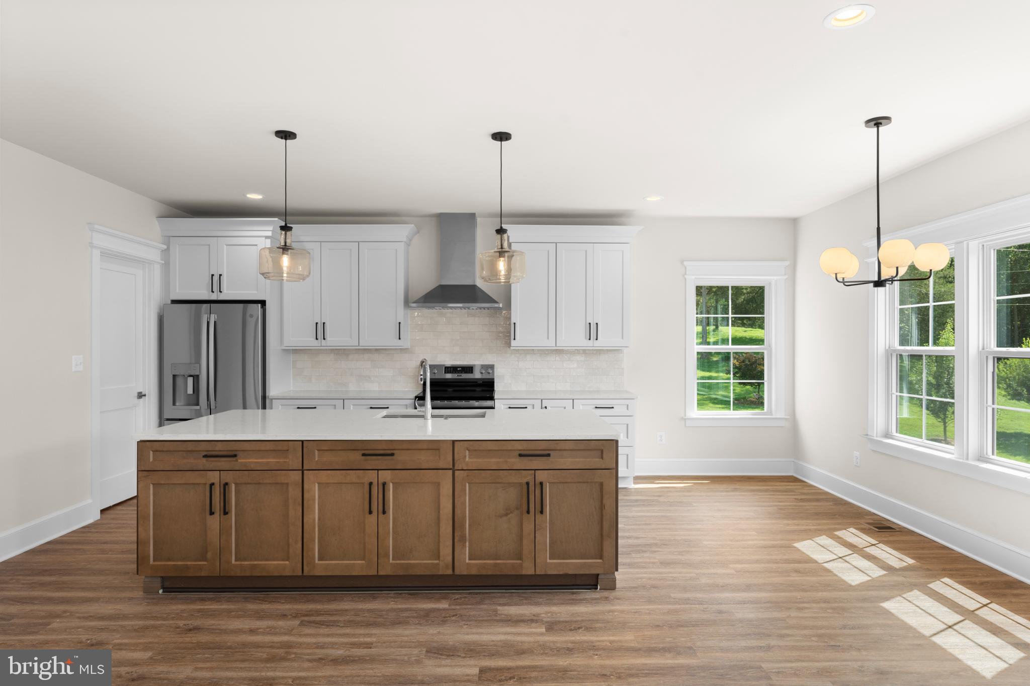 Warrenton, Virginia, 20187, United States, 5 Bedrooms Bedrooms, ,5 BathroomsBathrooms,Residential,For Sale,1977329