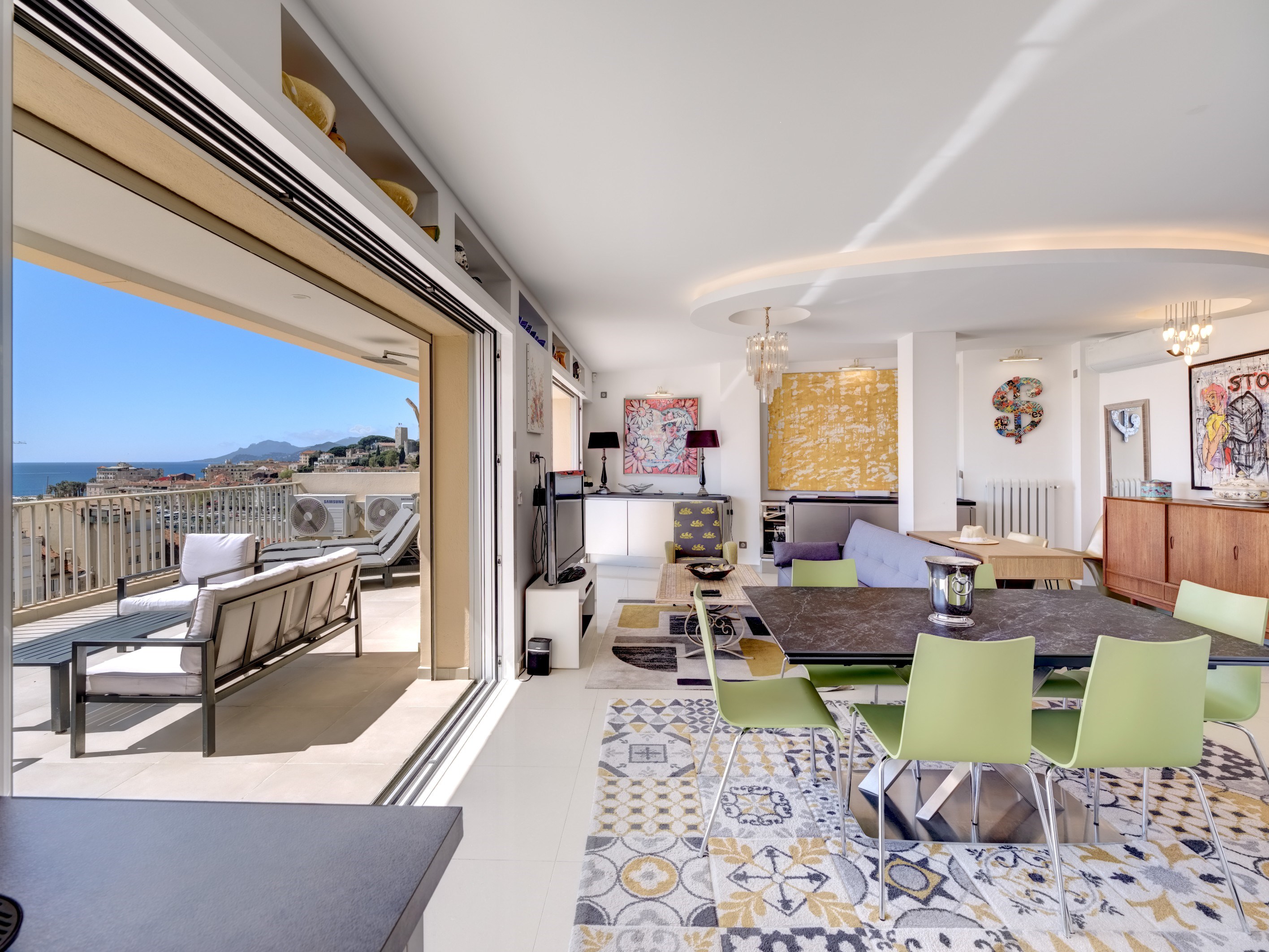  Cannes Forville top floor apartment with 40 sqm terrace panoramic sea views nea… - 物件實景