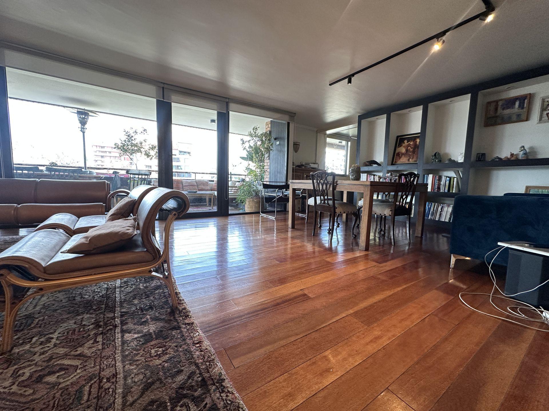 Vitacura, Chile, 3 Bedrooms Bedrooms, ,3 BathroomsBathrooms,Residential,For Sale,1911226