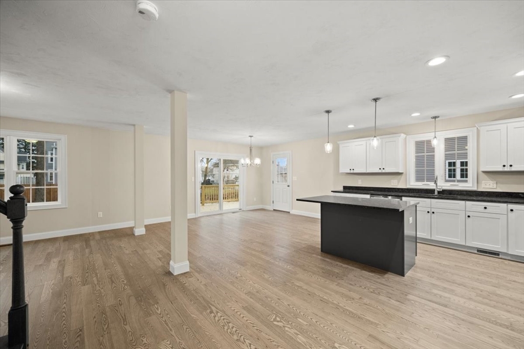Brockton, Massachusetts, 02301, United States, 4 Bedrooms Bedrooms, ,3 BathroomsBathrooms,Residential,For Sale,1846360