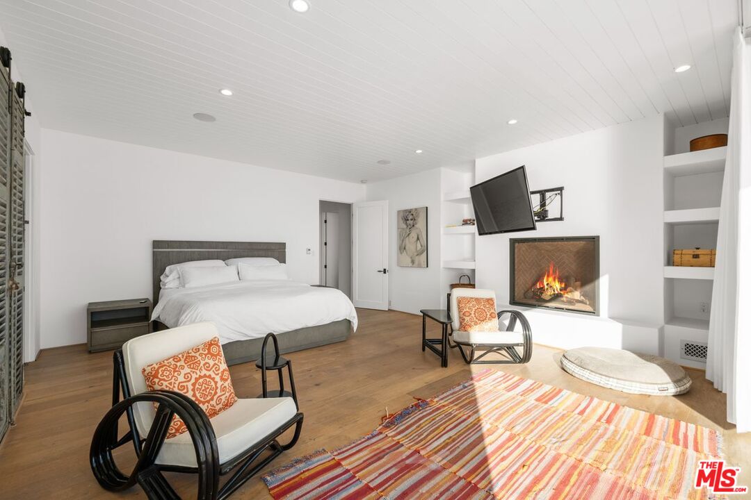 Malibu, California, 90265, United States, 3 Bedrooms Bedrooms, ,3 BathroomsBathrooms,Residential,For Sale,1918714