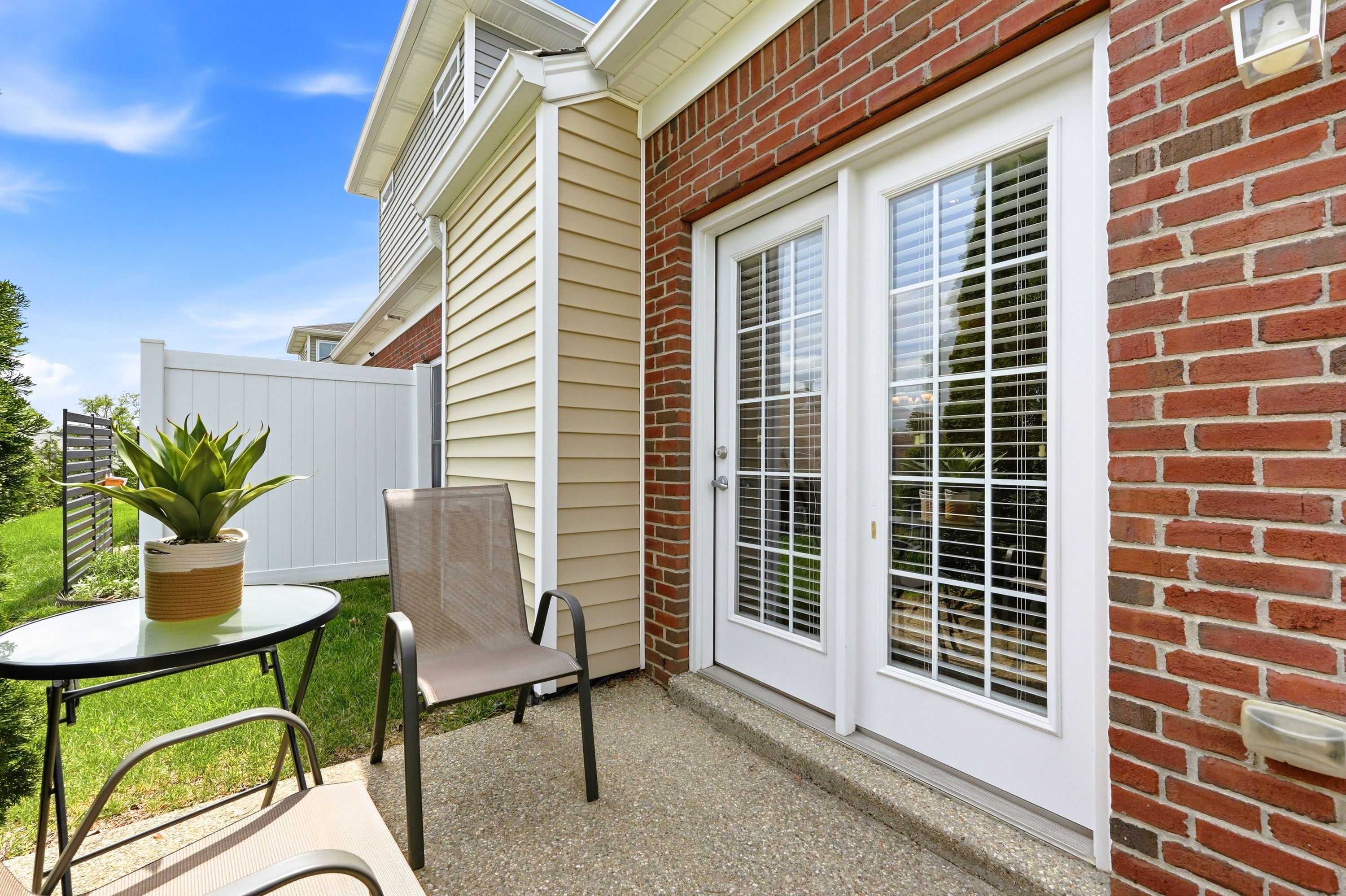  907 South English Station Road, Louisville, KY 40299 - 物件實景