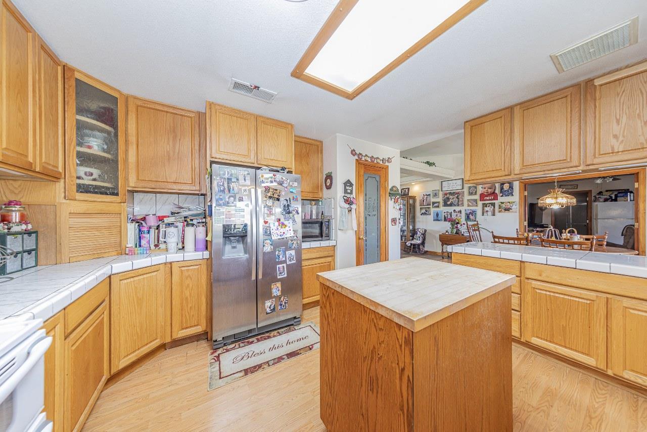 Raymond, California, 93653, United States, 4 Bedrooms Bedrooms, ,3 BathroomsBathrooms,Residential,For Sale,1976081