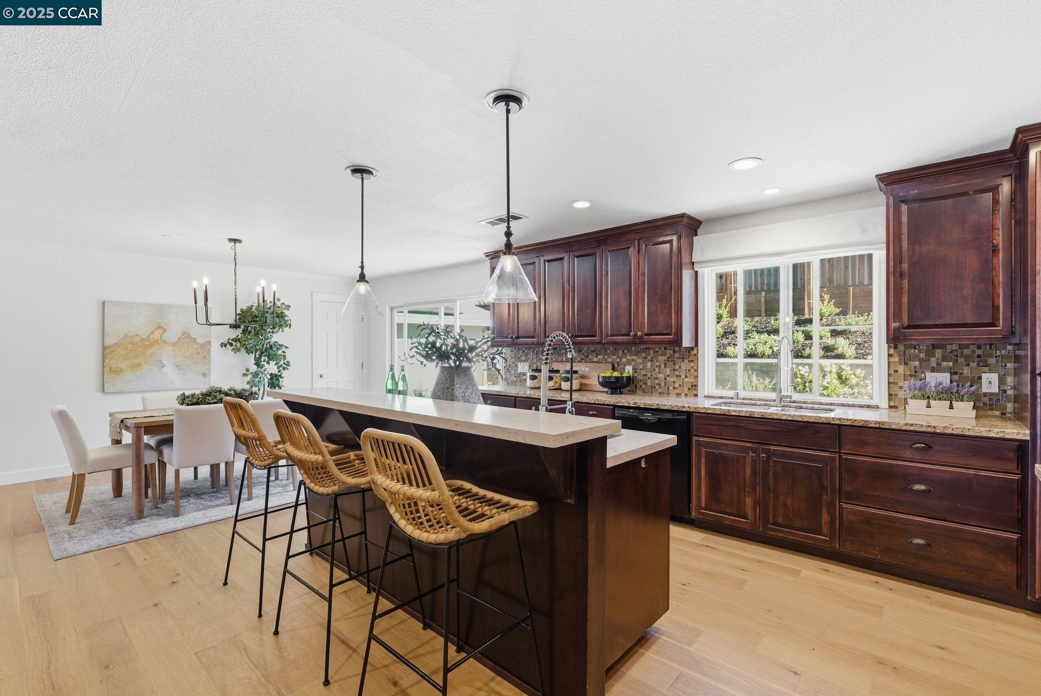 Danville, California, 94526, United States, 5 Bedrooms Bedrooms, ,3 BathroomsBathrooms,Residential,For Sale,1990920