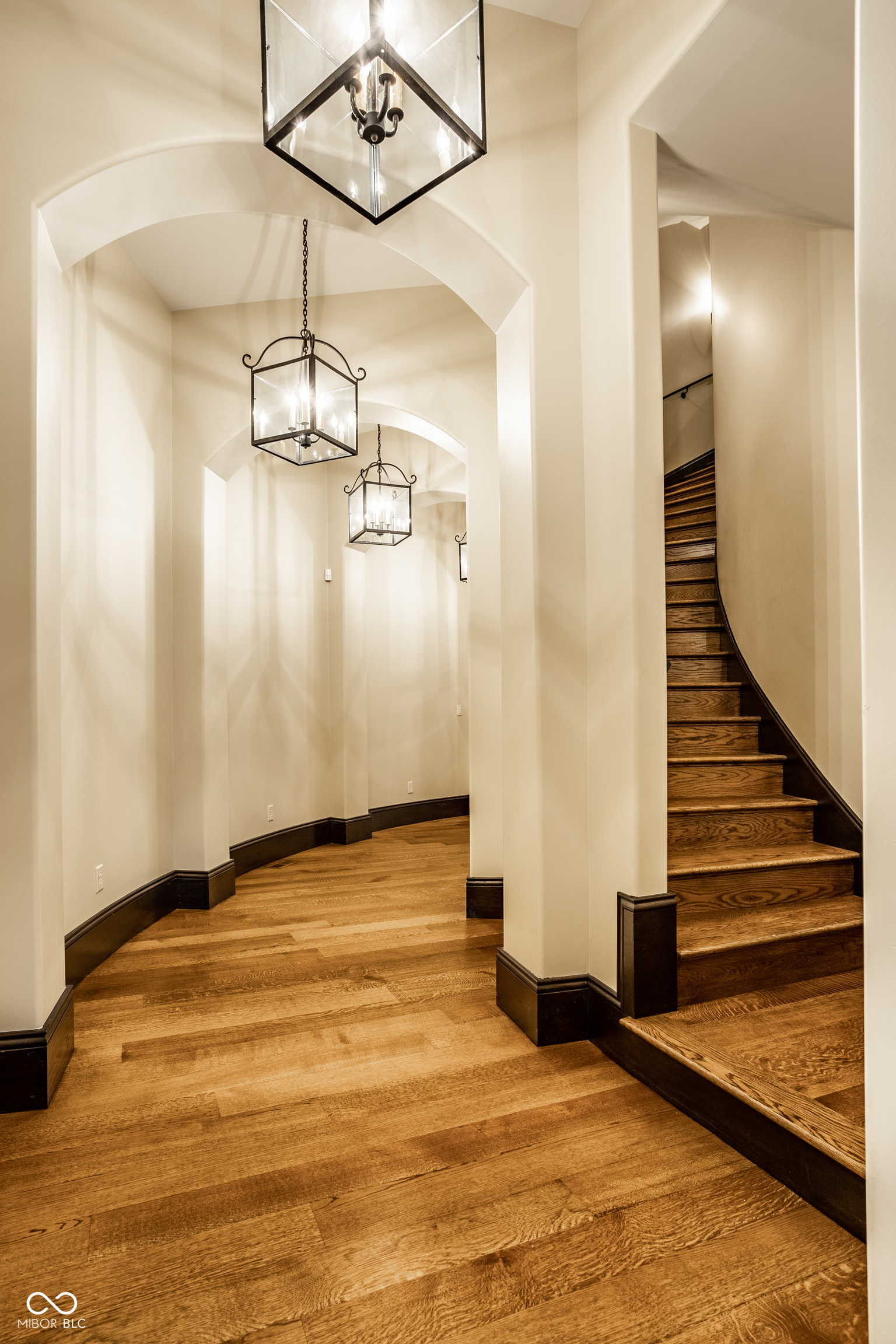 Zionsville, Indiana, 46077, United States, 5 Bedrooms Bedrooms, ,9 BathroomsBathrooms,Residential,For Sale,2012395