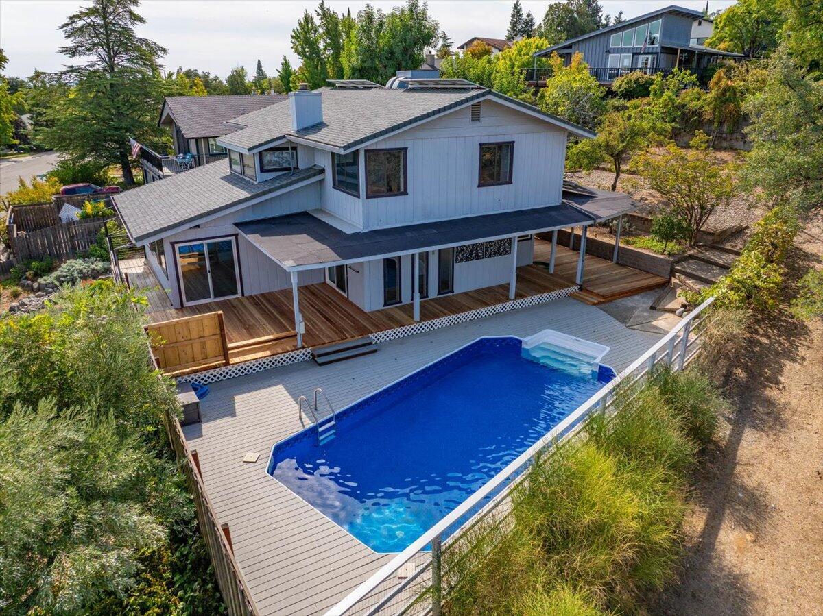Redding, California, 96001, United States, 4 Bedrooms Bedrooms, ,3 BathroomsBathrooms,Residential,For Sale,1948468