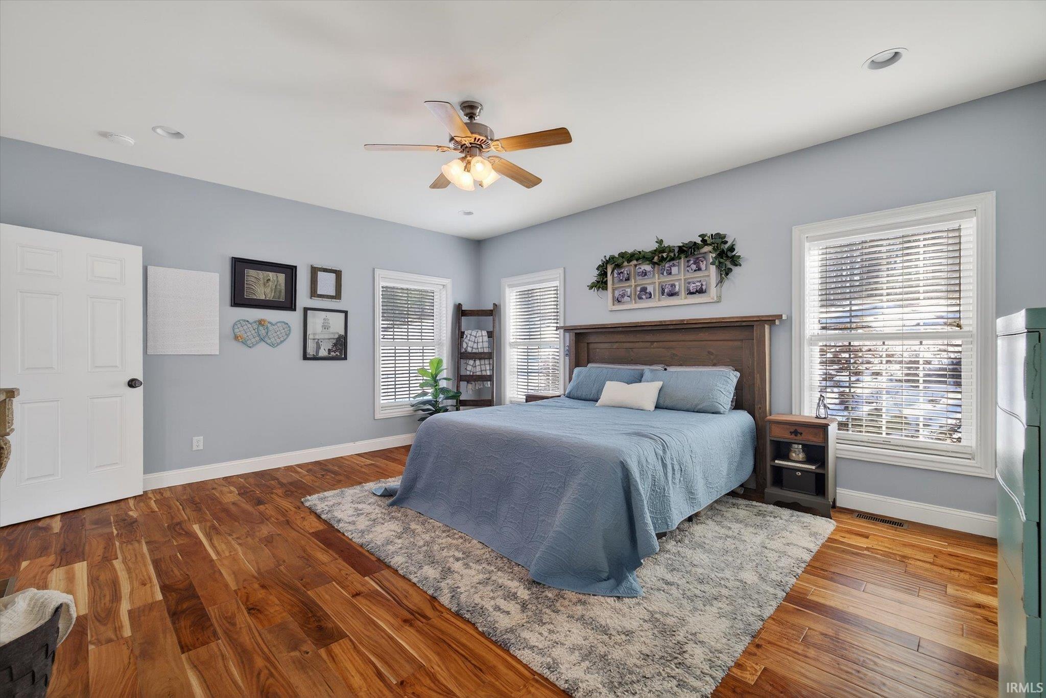 Spencer, Indiana, 47460, United States, 5 Bedrooms Bedrooms, ,4 BathroomsBathrooms,Residential,For Sale,2018633