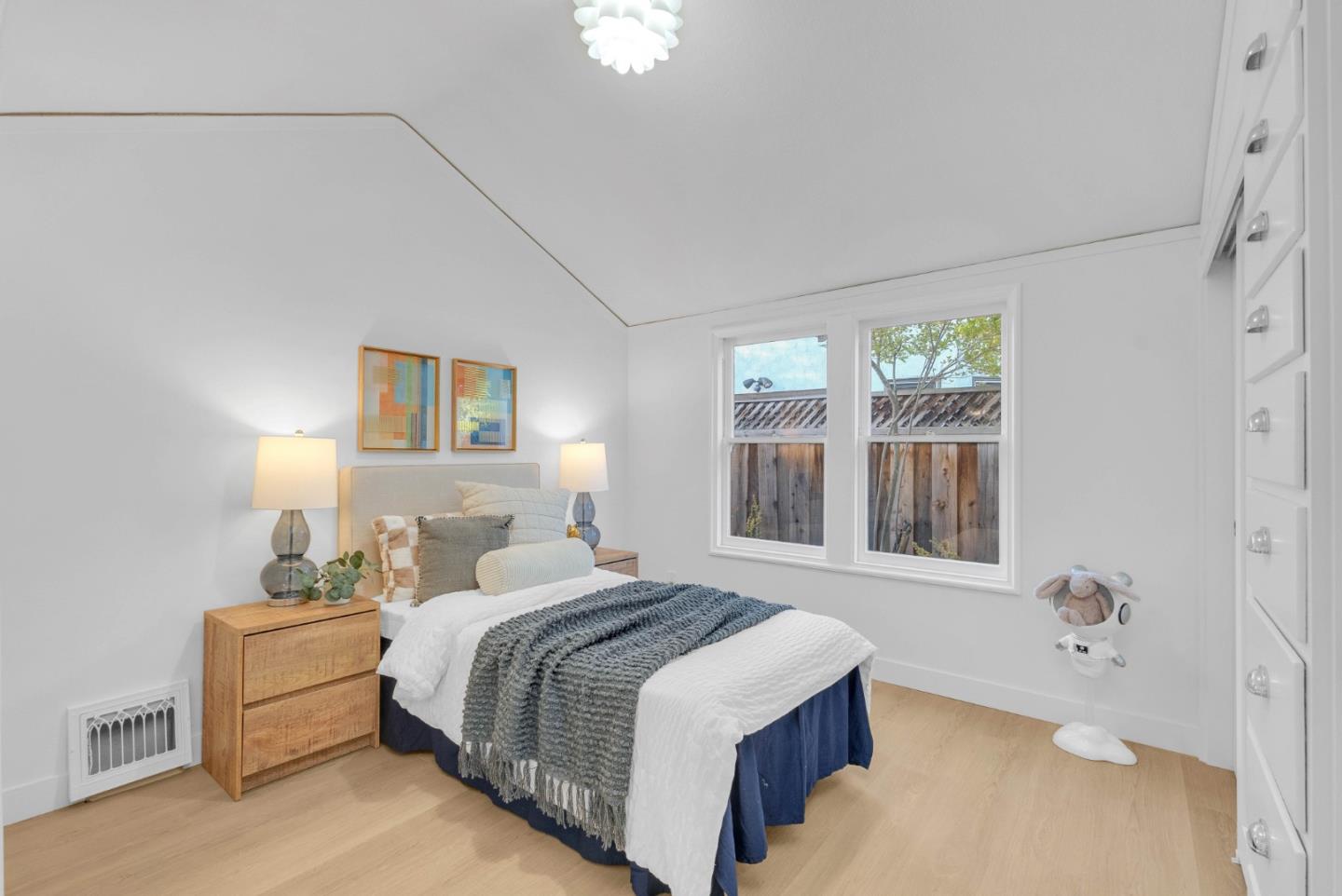 San Jose, California, 95126, United States, 4 Bedrooms Bedrooms, ,3 BathroomsBathrooms,Residential,For Sale,1988226