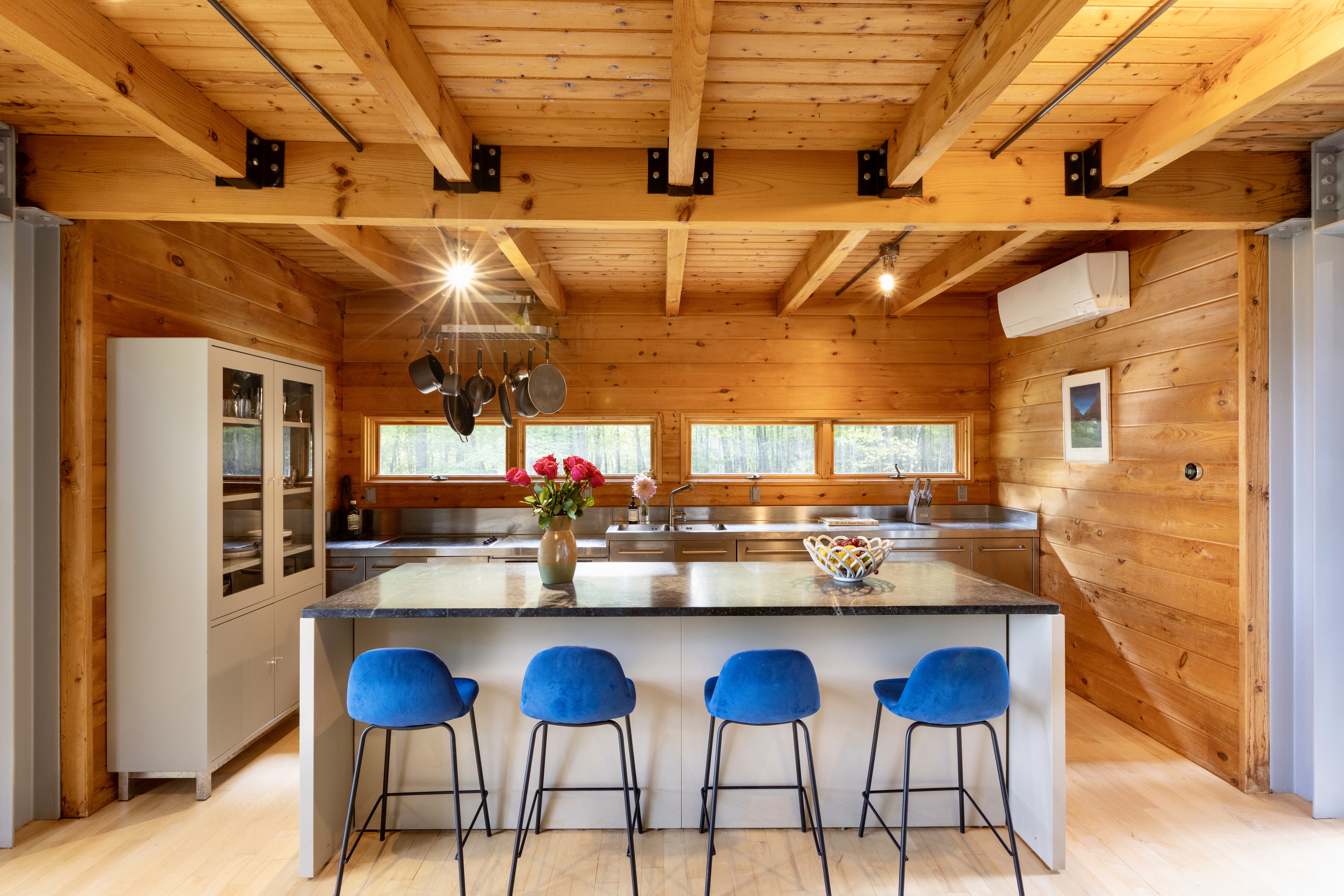  Modern Loft Living in a Private Woodland Setting - 物件實景