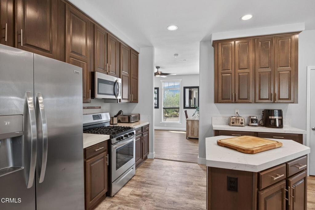 Santa Paula, California, 93060, United States, 4 Bedrooms Bedrooms, ,3 BathroomsBathrooms,Residential,For Sale,2033588