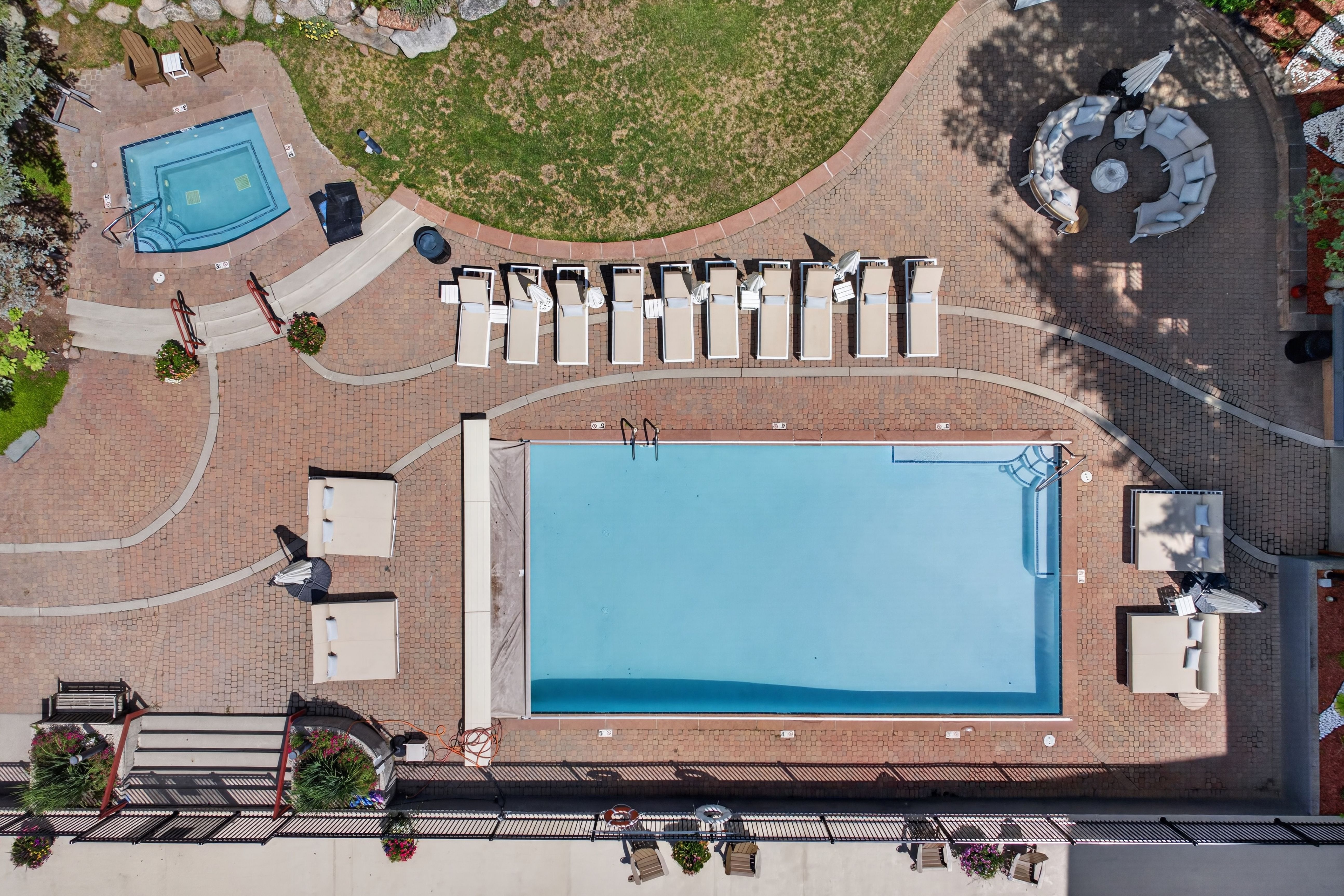  Exceptional Access to Vail