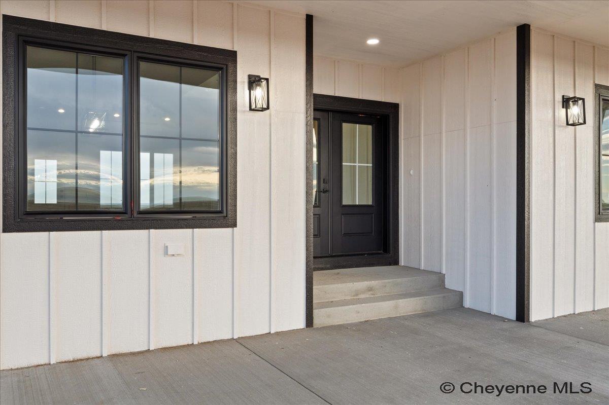 Cheyenne, Wyoming, 82009, United States, 3 Bedrooms Bedrooms, ,2 BathroomsBathrooms,Residential,For Sale,1875233