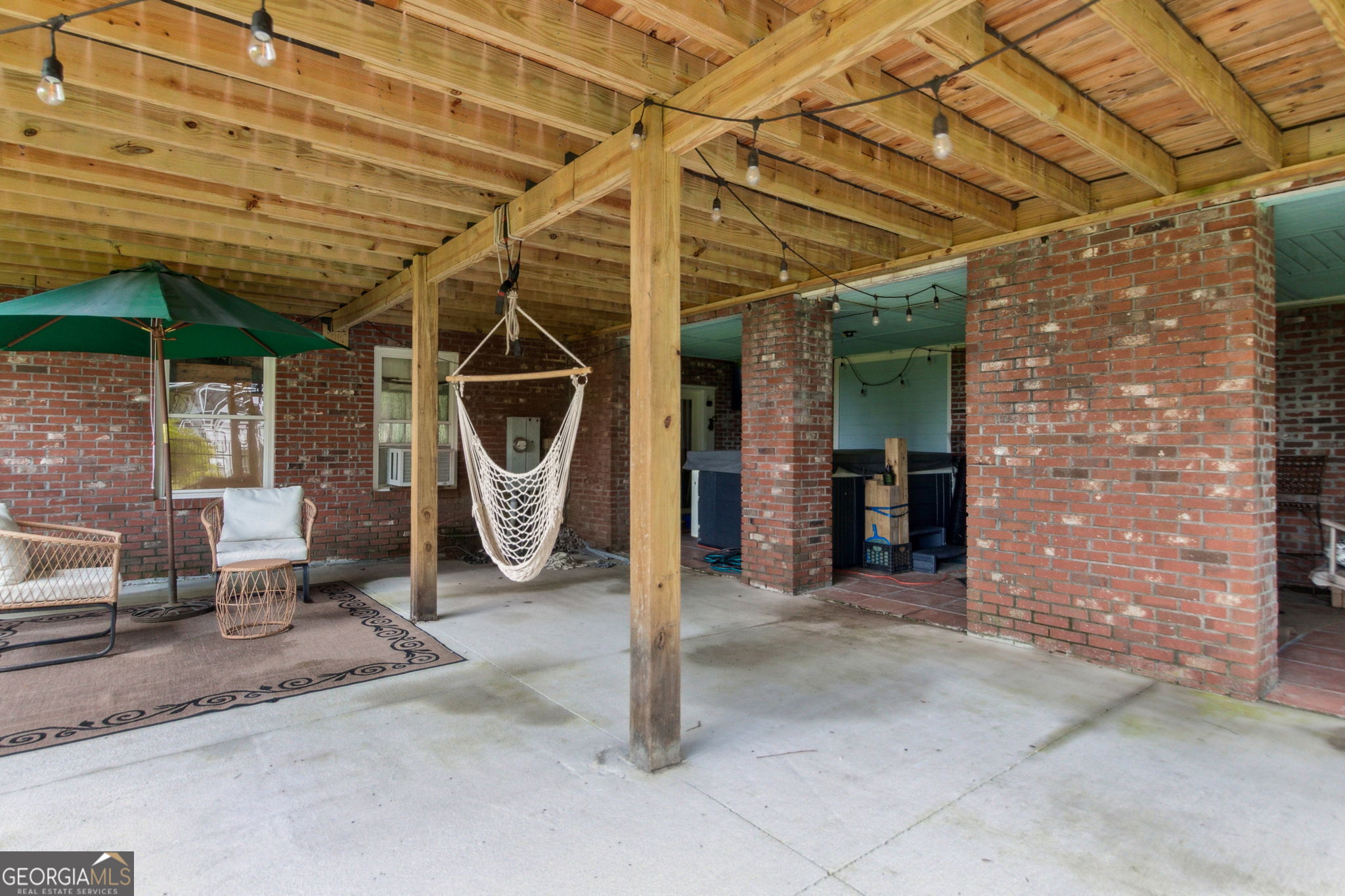 Woodbine, Georgia, 31569, United States, 4 Bedrooms Bedrooms, ,3 BathroomsBathrooms,Residential,For Sale,1921497