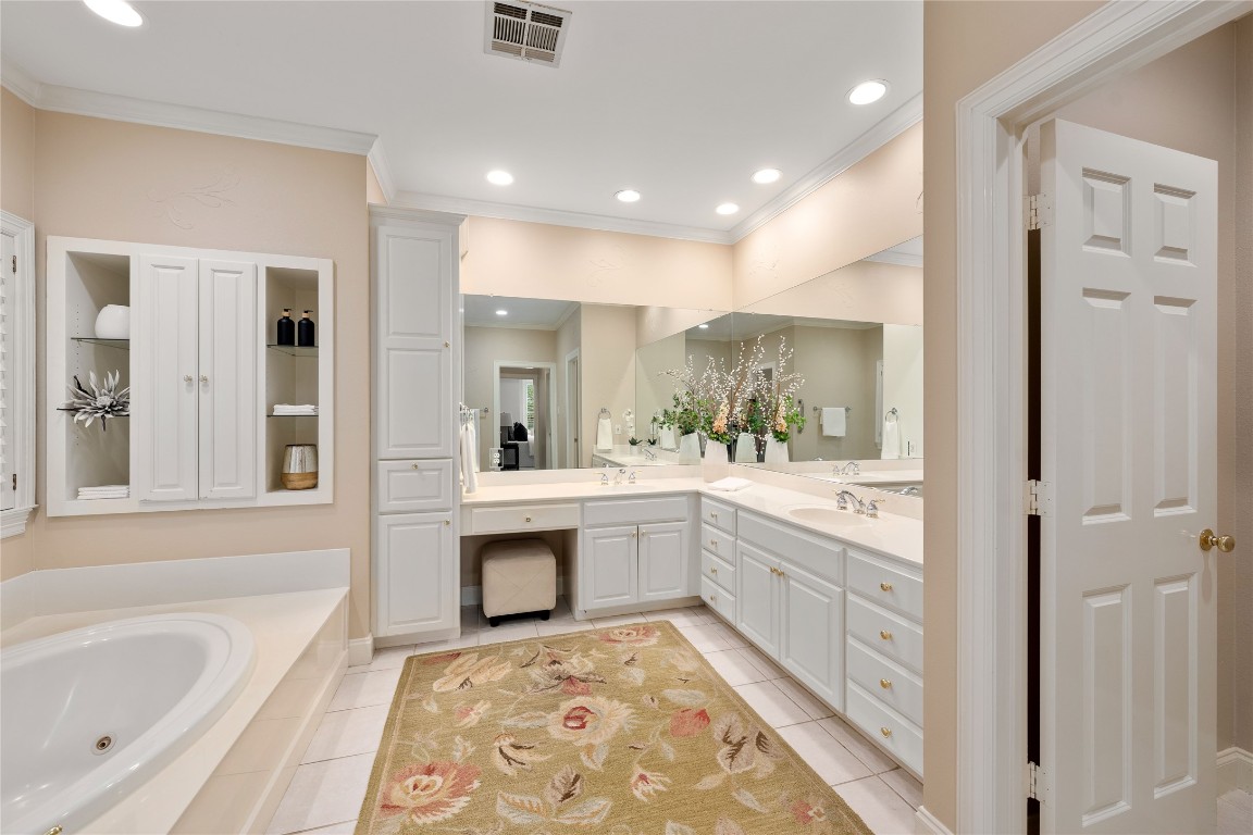 McGregor, Texas, 76657, United States, 5 Bedrooms Bedrooms, ,4 BathroomsBathrooms,Residential,For Sale,1838872