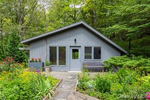 Putnam Valley, New York, 10579, United States, 3 Bedrooms Bedrooms, ,3 BathroomsBathrooms,Residential,For Sale,1928864
