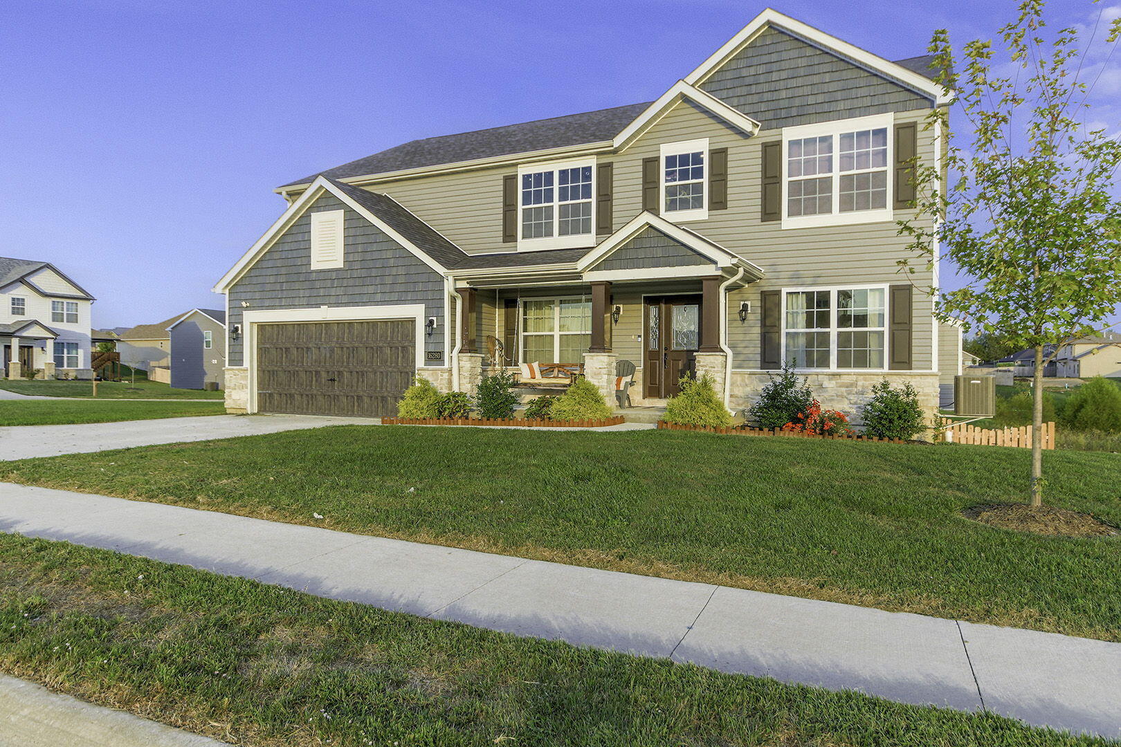 ASHLAND, Missouri, 65010, United States, 4 Bedrooms Bedrooms, ,3 BathroomsBathrooms,Residential,For Sale,1981891