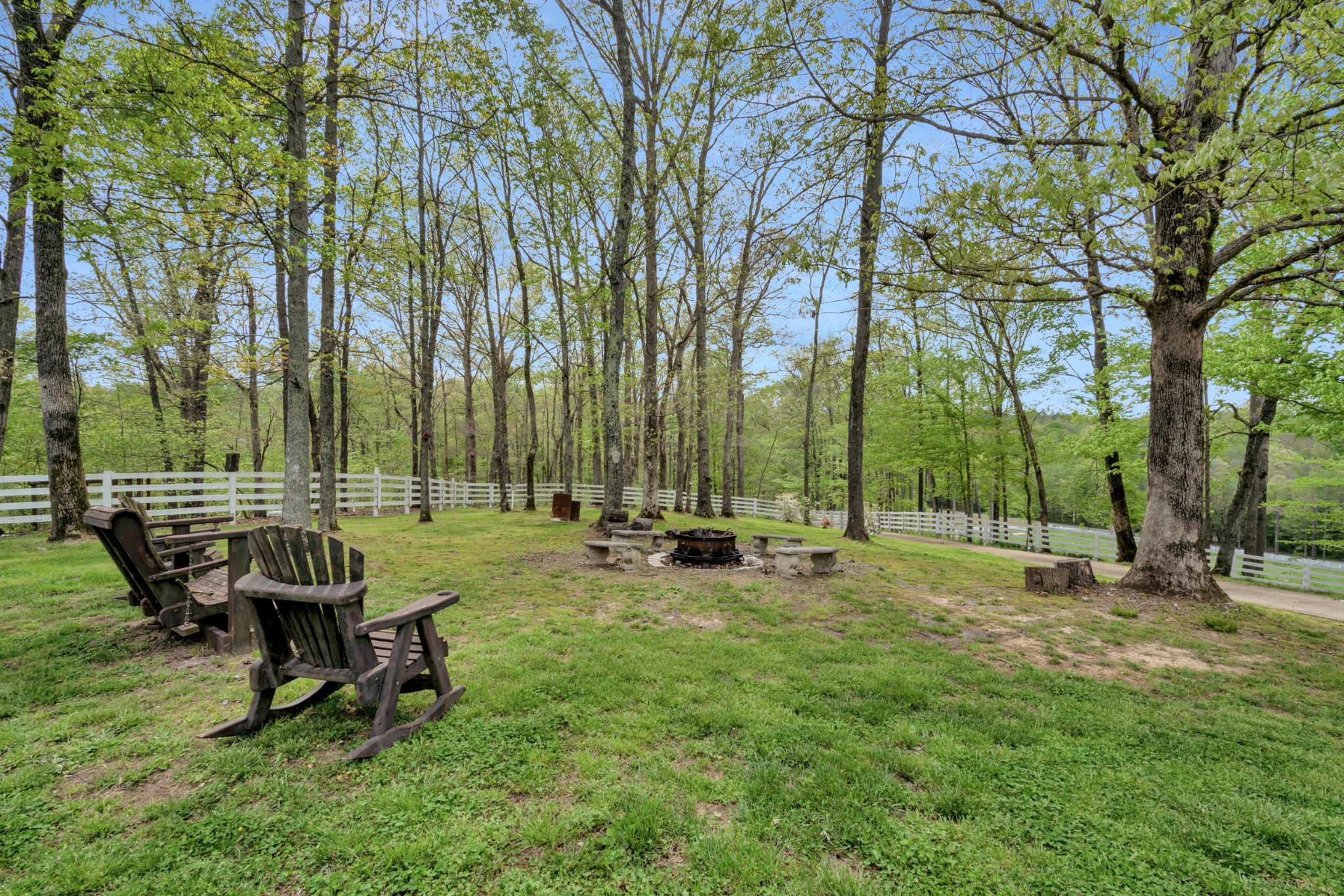 Dover, Tennessee, 37058, United States, 6 Bedrooms Bedrooms, ,4 BathroomsBathrooms,Residential,For Sale,1981726