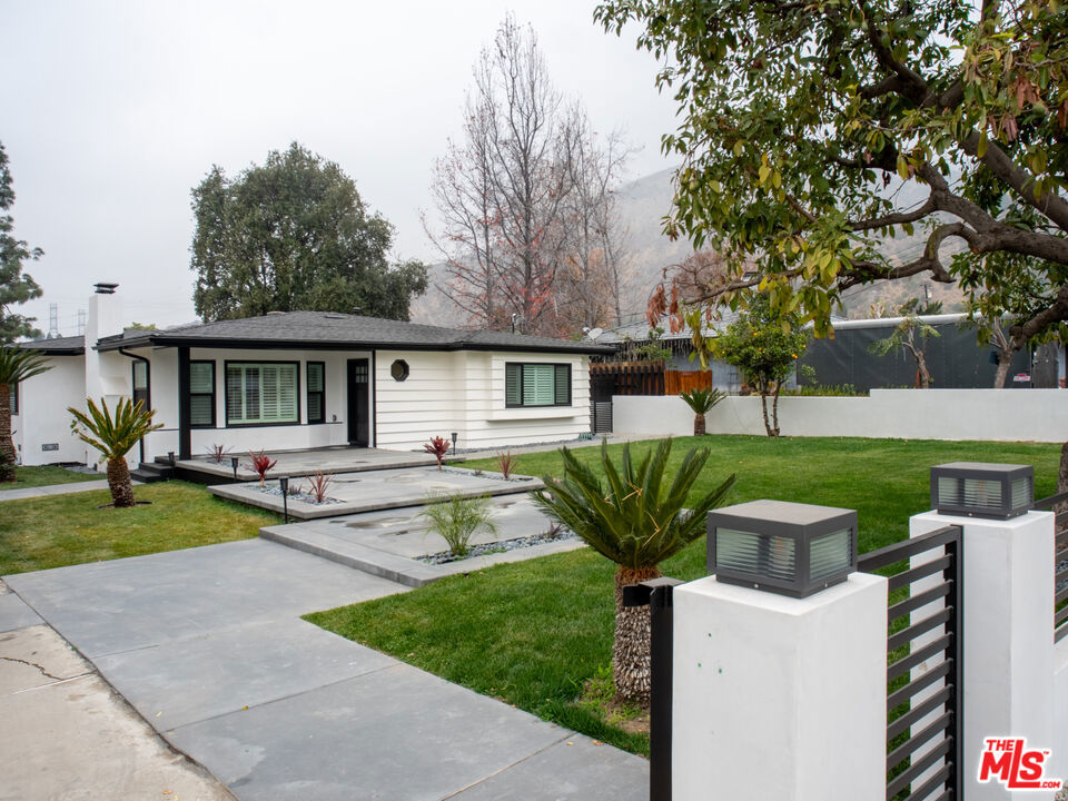 Duarte, California, 91010, United States, 6 Bedrooms Bedrooms, ,3 BathroomsBathrooms,Residential,For Sale,1836068