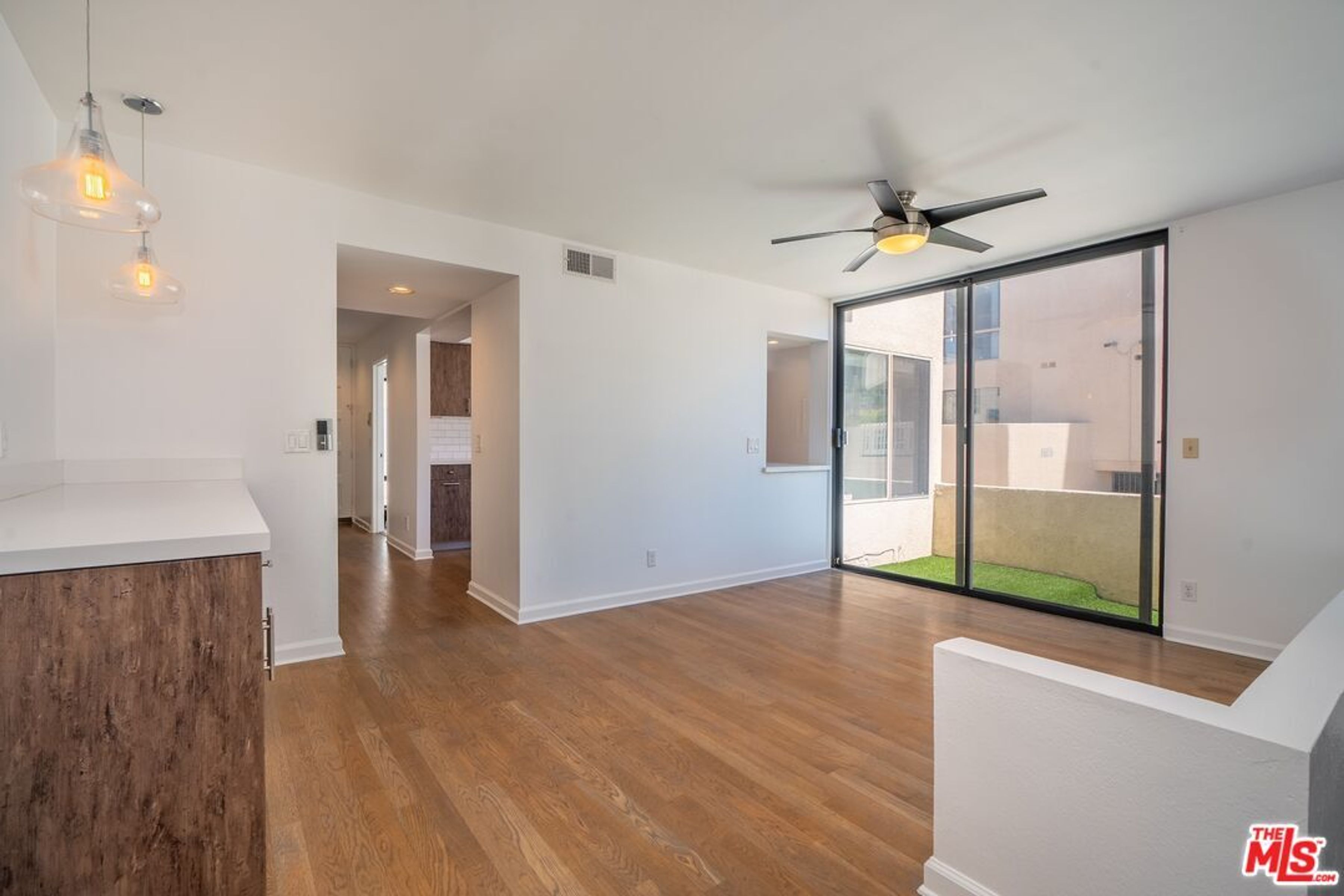  7301 Vista Del Mar, B105 - 物件實景