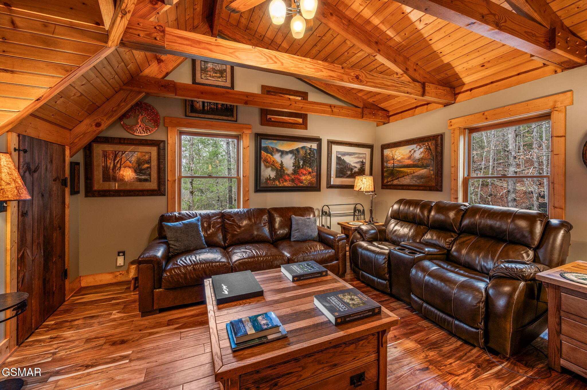 Walland, Tennessee, 37886, United States, 3 Bedrooms Bedrooms, ,4 BathroomsBathrooms,Residential,For Sale,2008541
