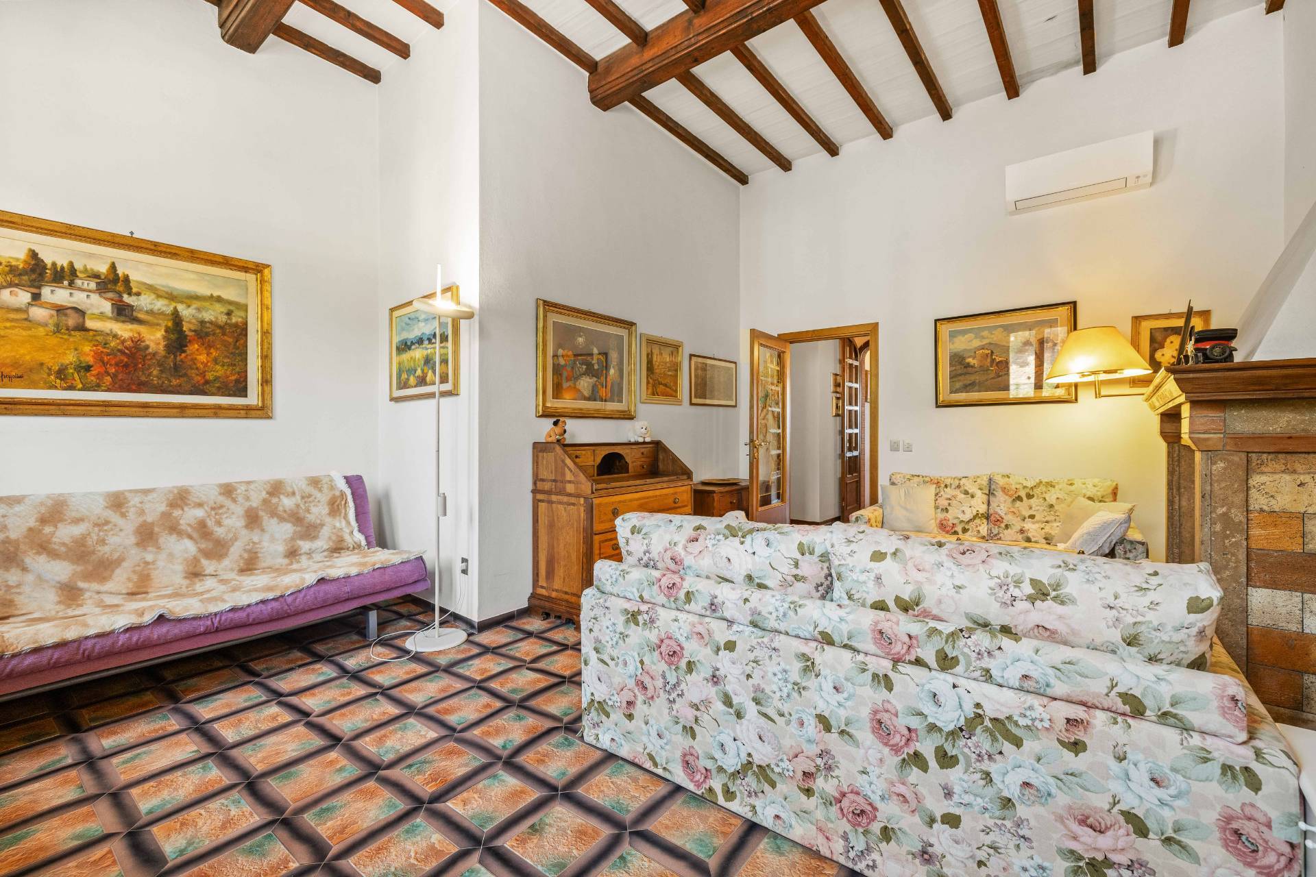 San Gimignano, Siena, 53037, IT, 3 Bedrooms Bedrooms, ,2 BathroomsBathrooms,Residential,For Sale,1876923