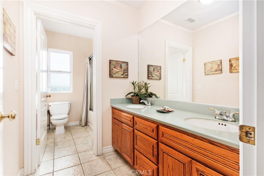 Murrieta, California, 92562, United States, 5 Bedrooms Bedrooms, ,3 BathroomsBathrooms,Residential,For Sale,1835551