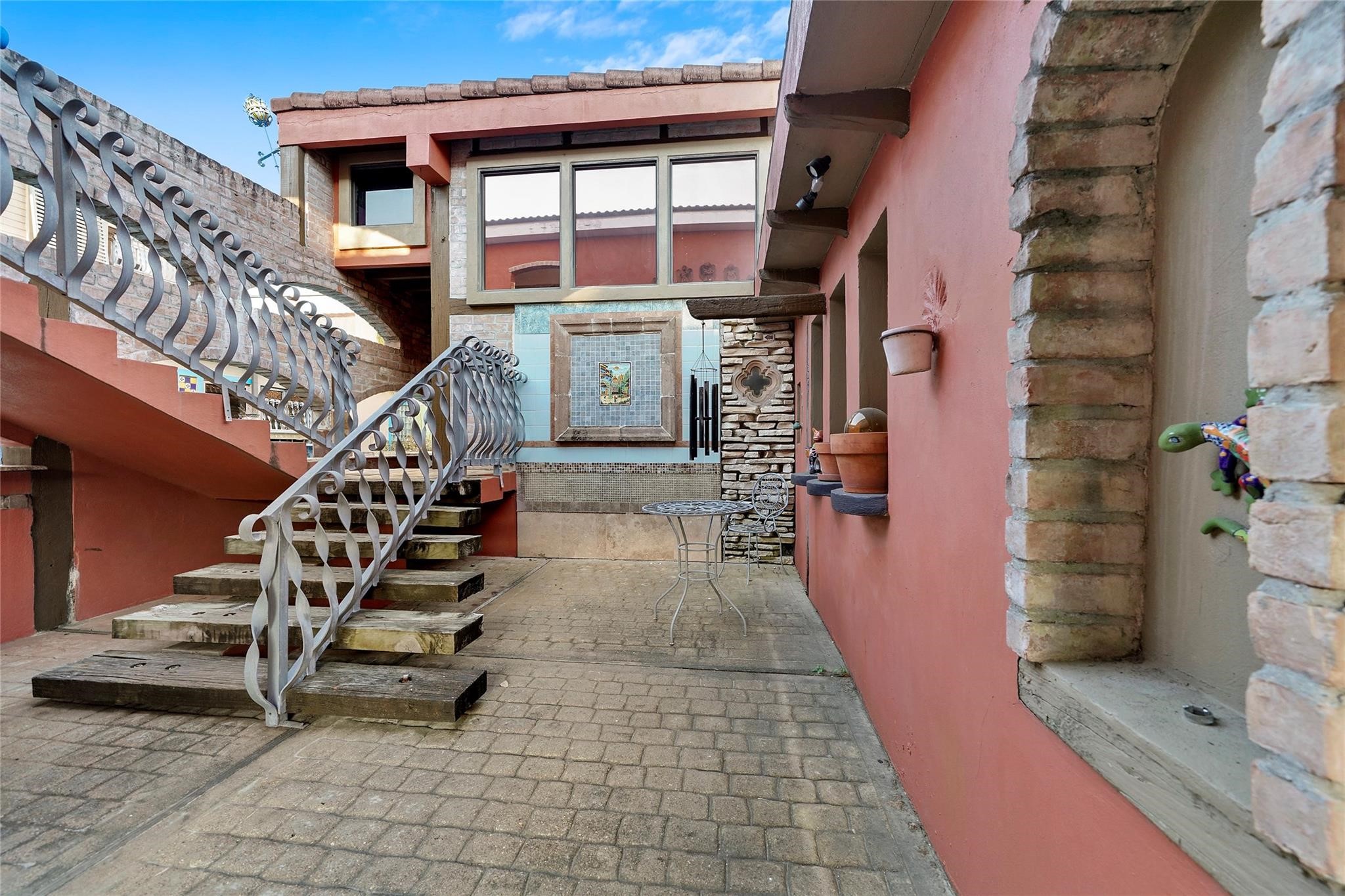  614 Pine Gully Road - 物件實景