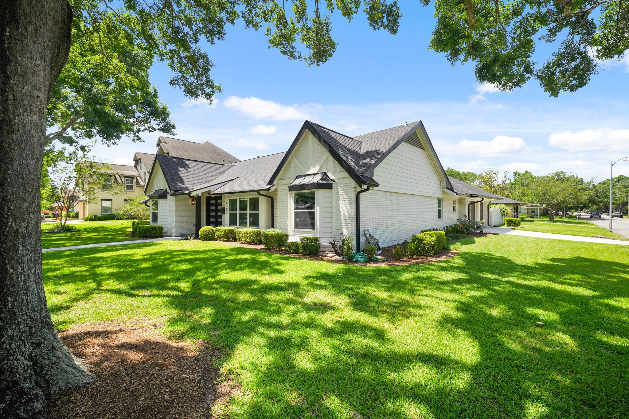 Houston, Texas, 77096, United States, 4 Bedrooms Bedrooms, ,3 BathroomsBathrooms,Residential,For Sale,1901222