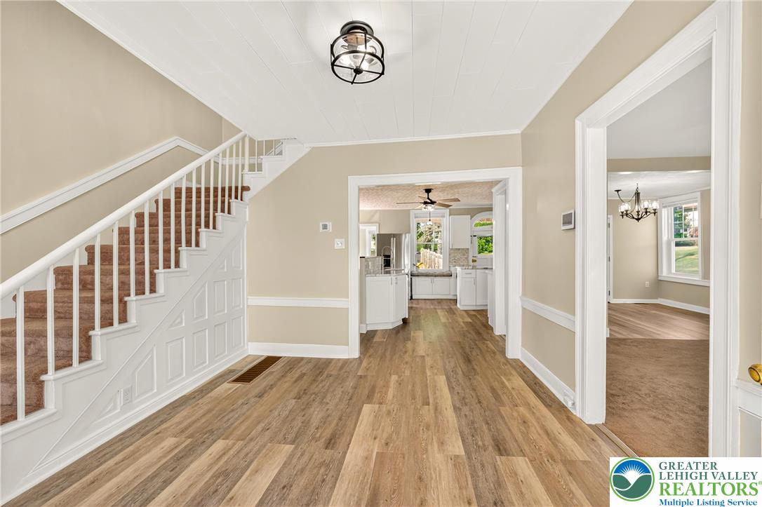 East Allen Twp, Pennsylvania, 18017, United States, 4 Bedrooms Bedrooms, ,2 BathroomsBathrooms,Residential,For Sale,1926367