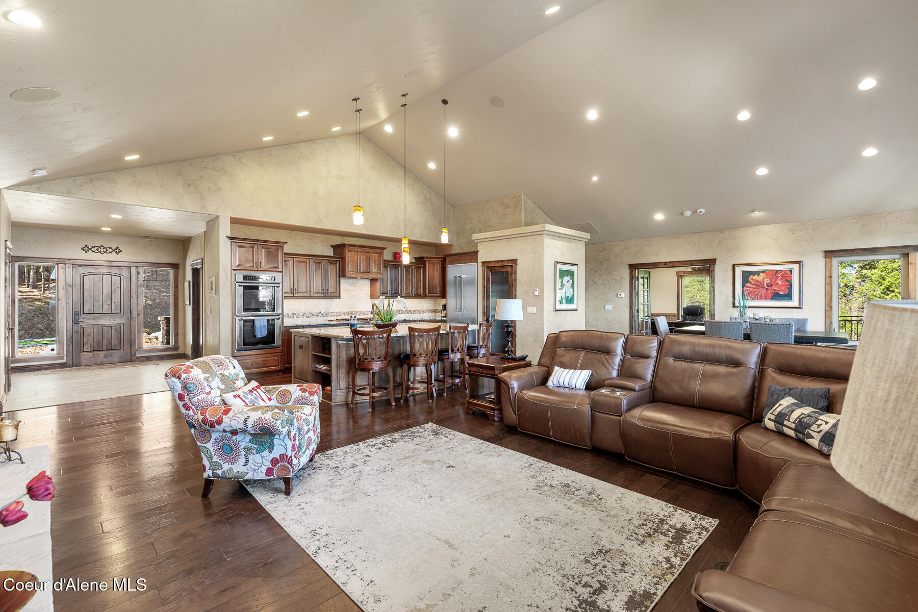 Coeur d'Alene, Idaho, 83814, United States, 5 Bedrooms Bedrooms, ,5 BathroomsBathrooms,Residential,For Sale,2014793