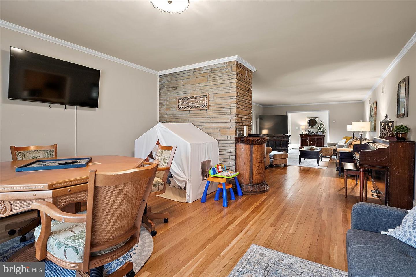Salisbury, Maryland, 21801, United States, 3 Bedrooms Bedrooms, ,3 BathroomsBathrooms,Residential,For Sale,1898582