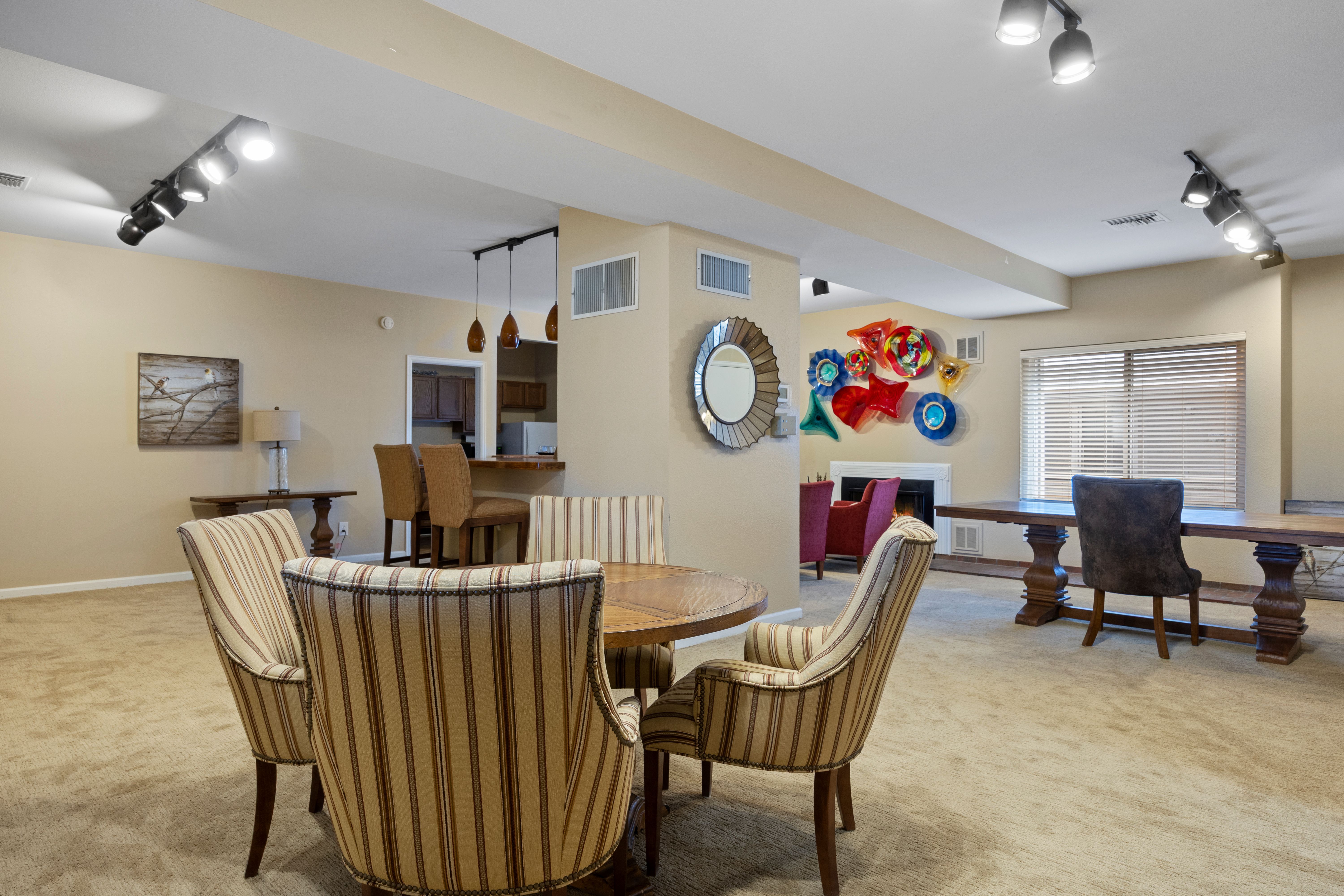  Bright, Open, Beautiful Condo - 物件實景