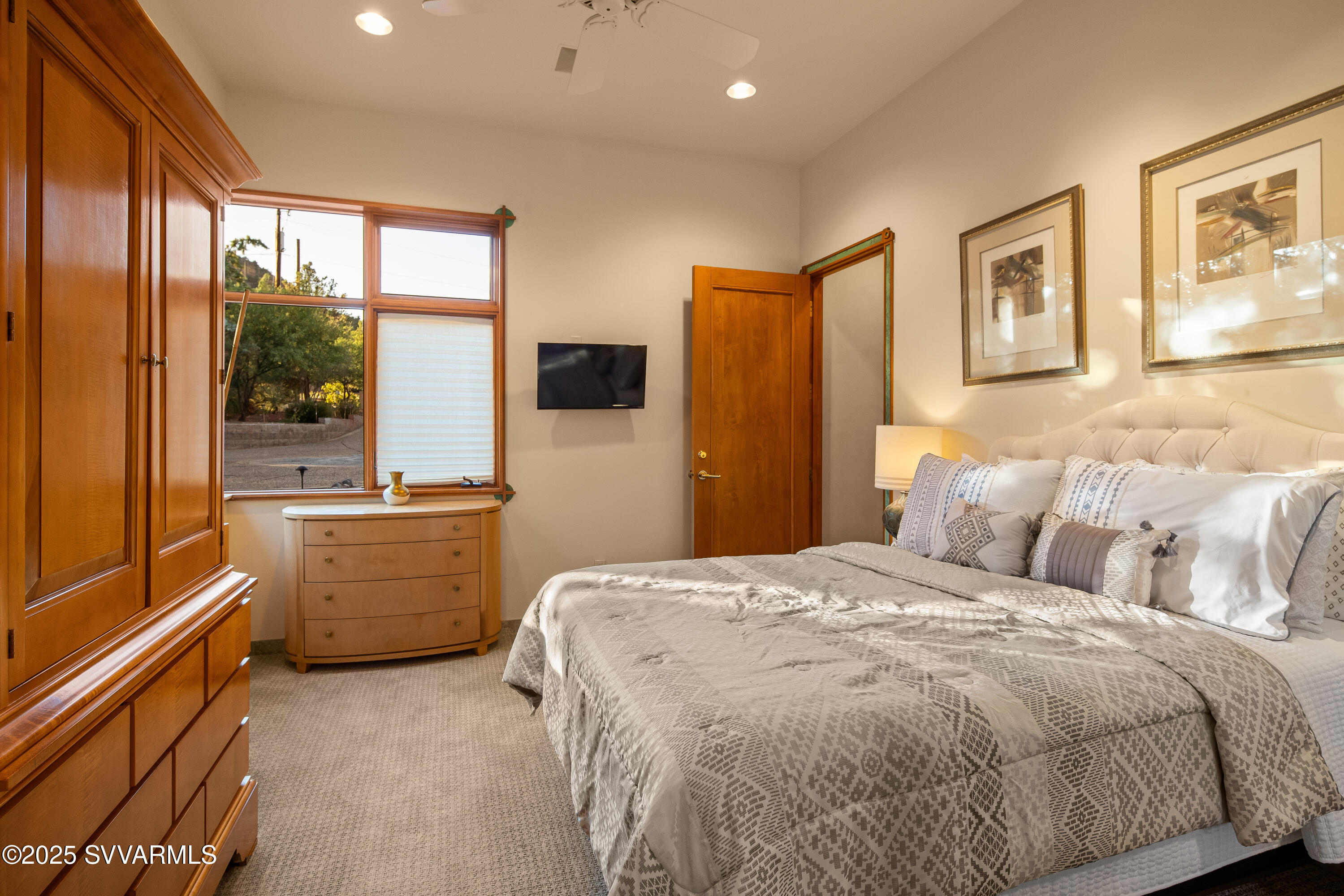 Sedona, Arizona, 86336, United States, 4 Bedrooms Bedrooms, ,3 BathroomsBathrooms,Residential,For Sale,1895371