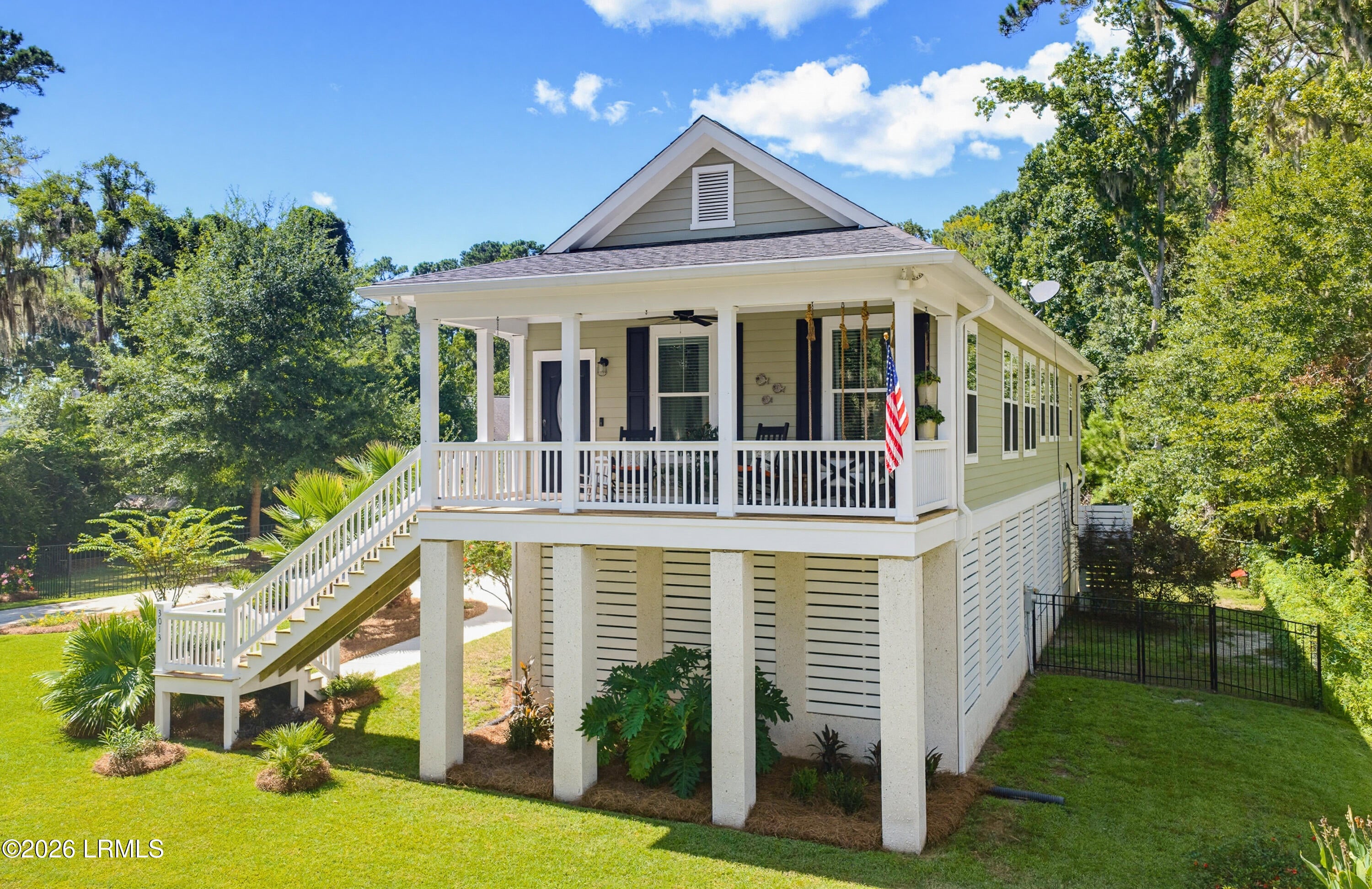Walnut St, Beaufort, SC 29906