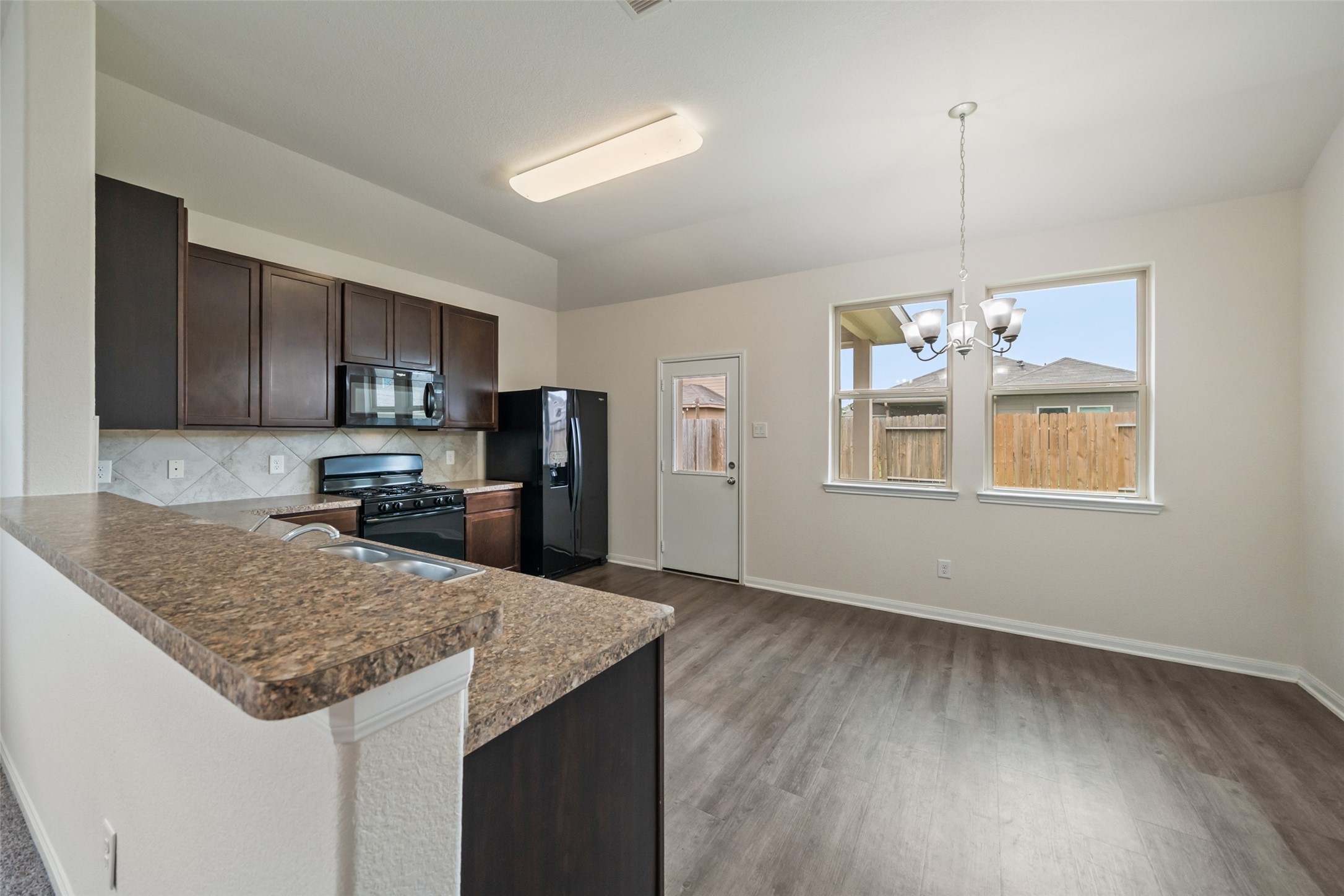  3626 Karissa Road - 物件實景